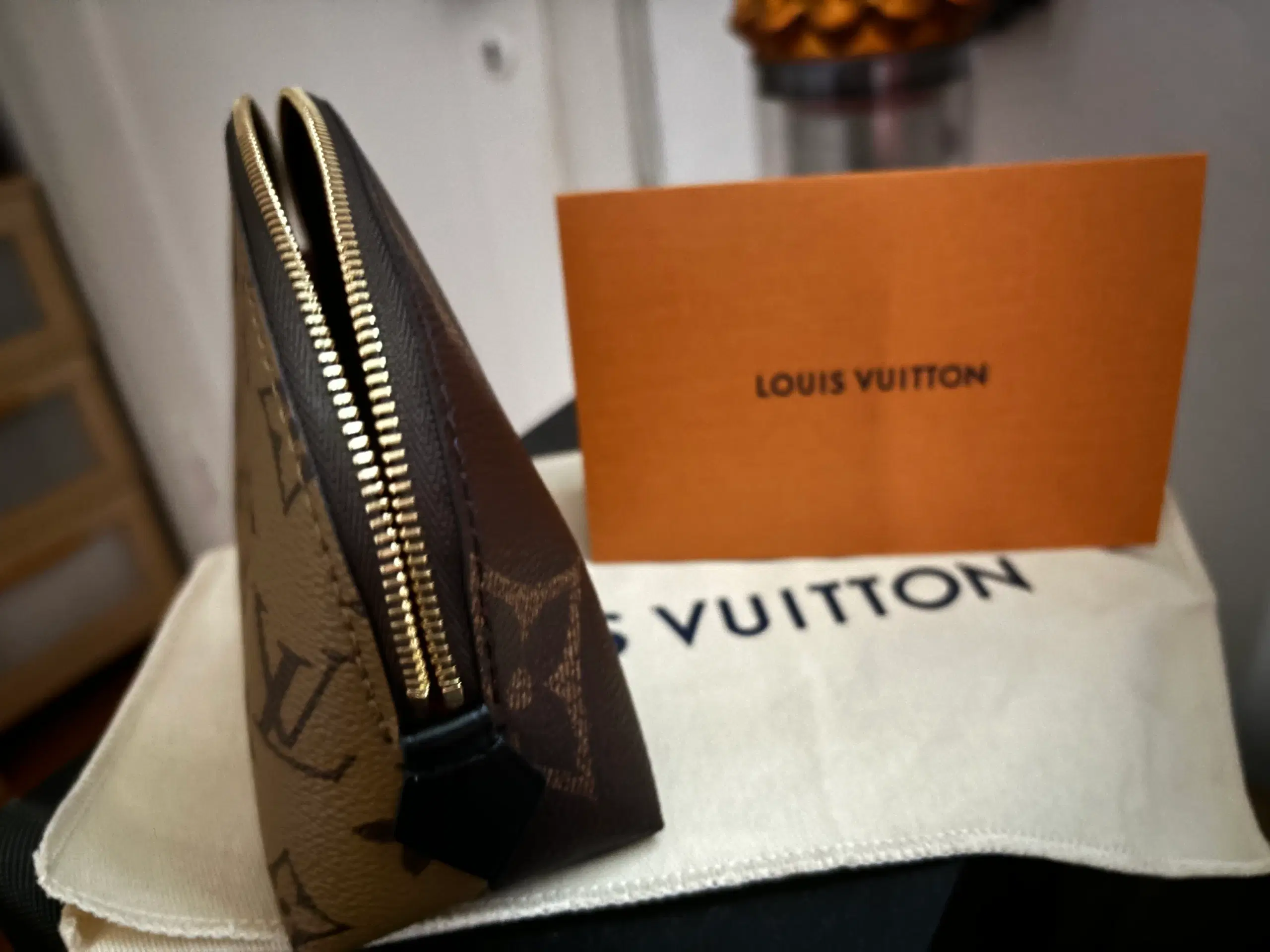 Louis Vuitton (købt sidst aug 24) aldrig brugt!