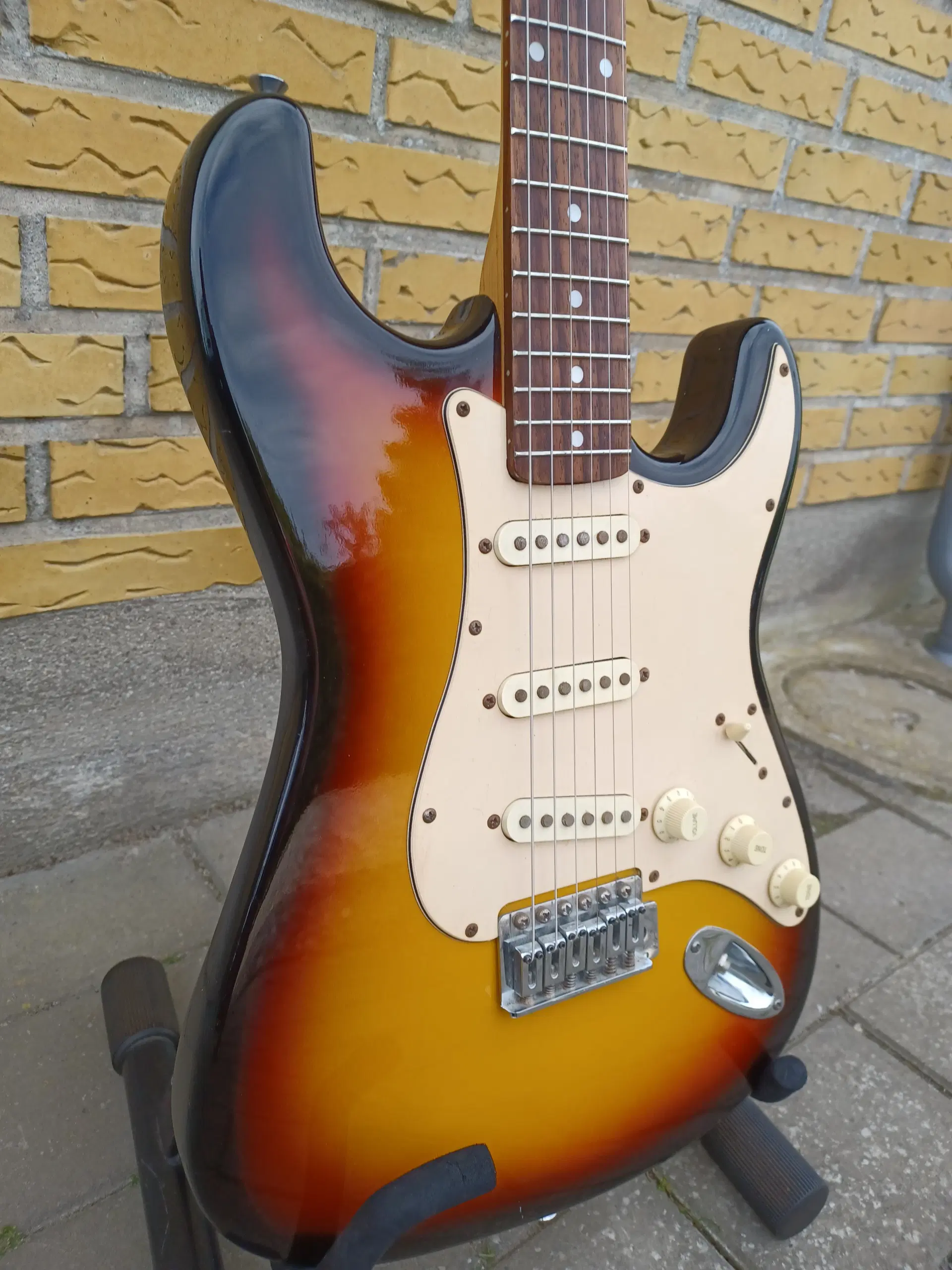 Japansk kopi af en Fender Stratocaster