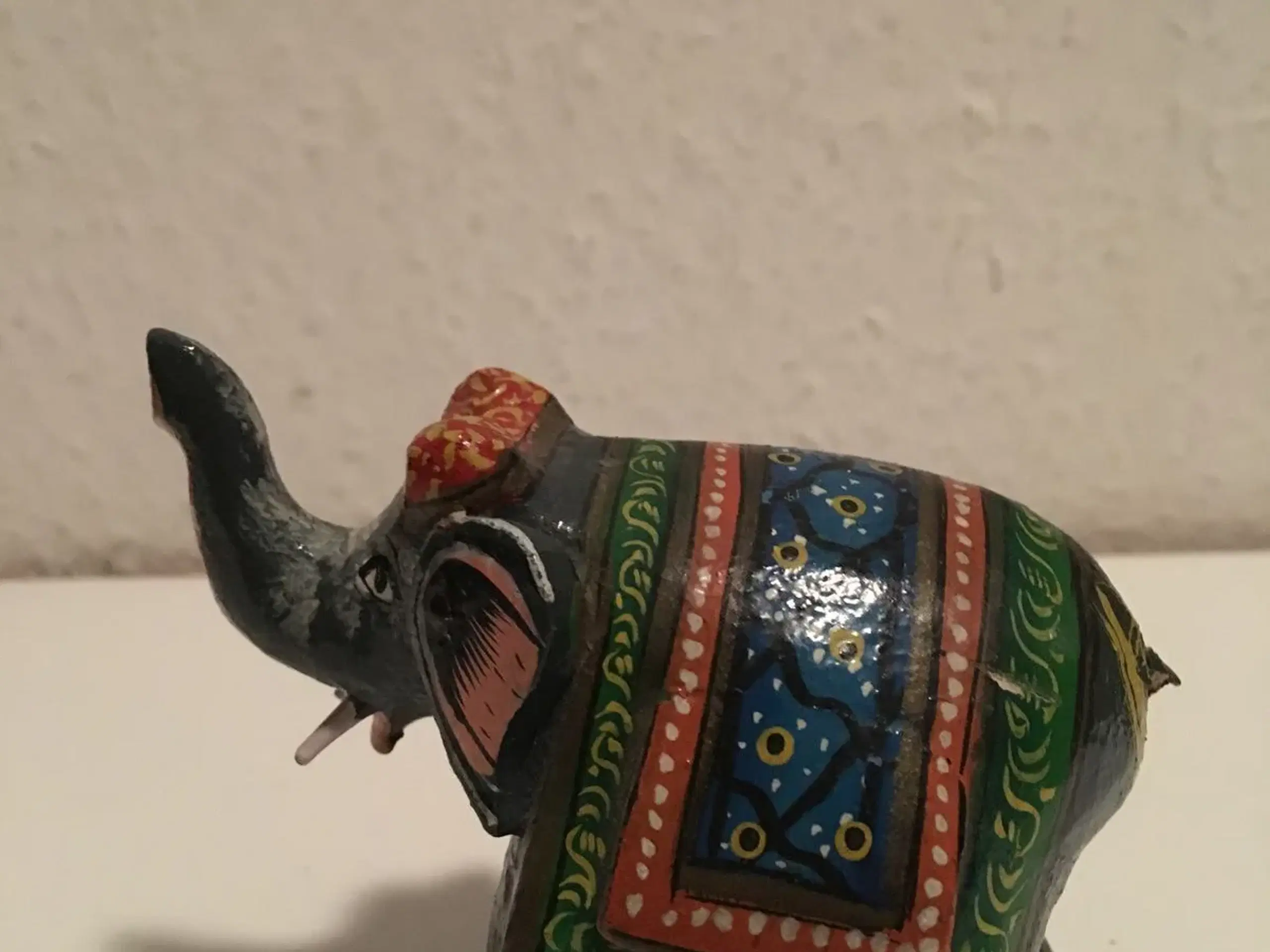 Elefant i træ til salg