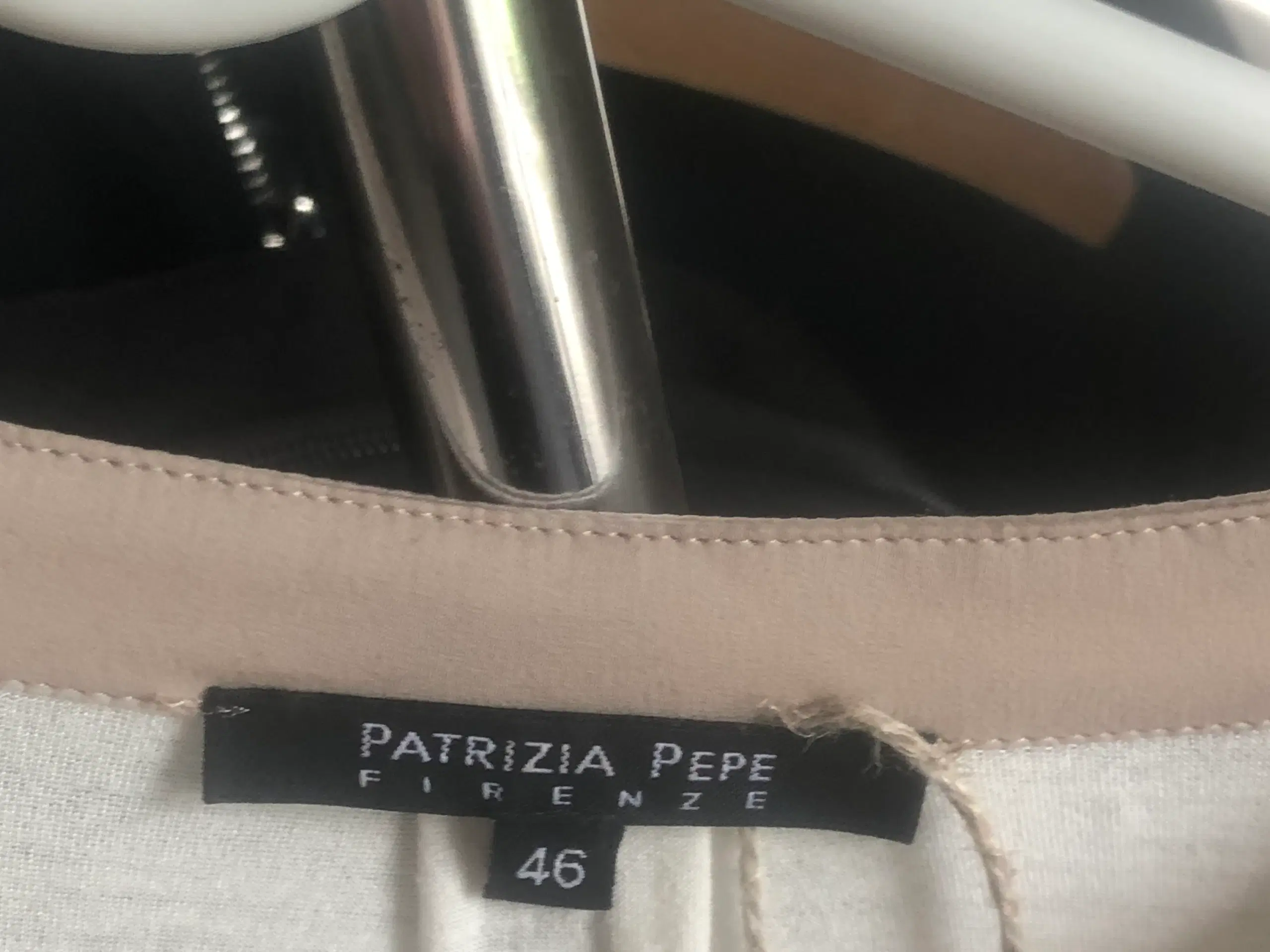 Flæsebluse fra Patrizia Pepe