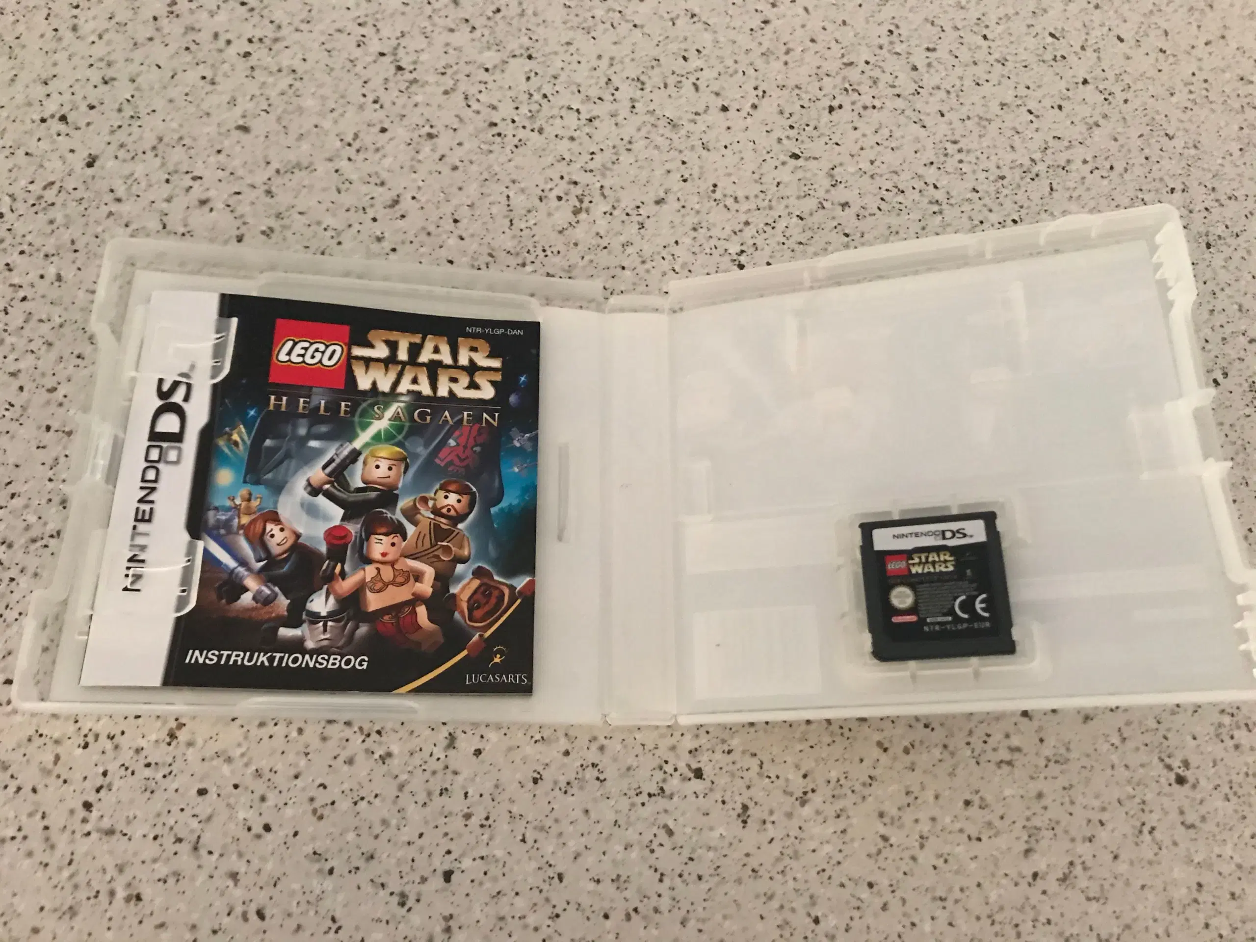 DS Lite Nintendo: STAR WARS LEGO - spil