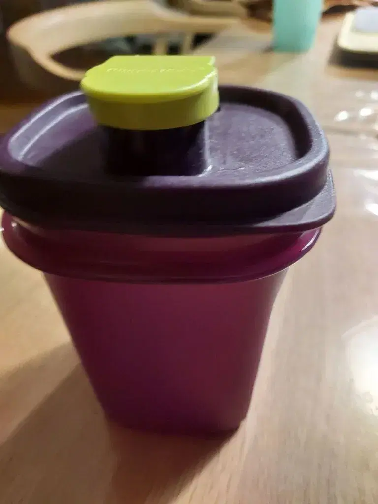 Tupperware 250 ml lille beholder