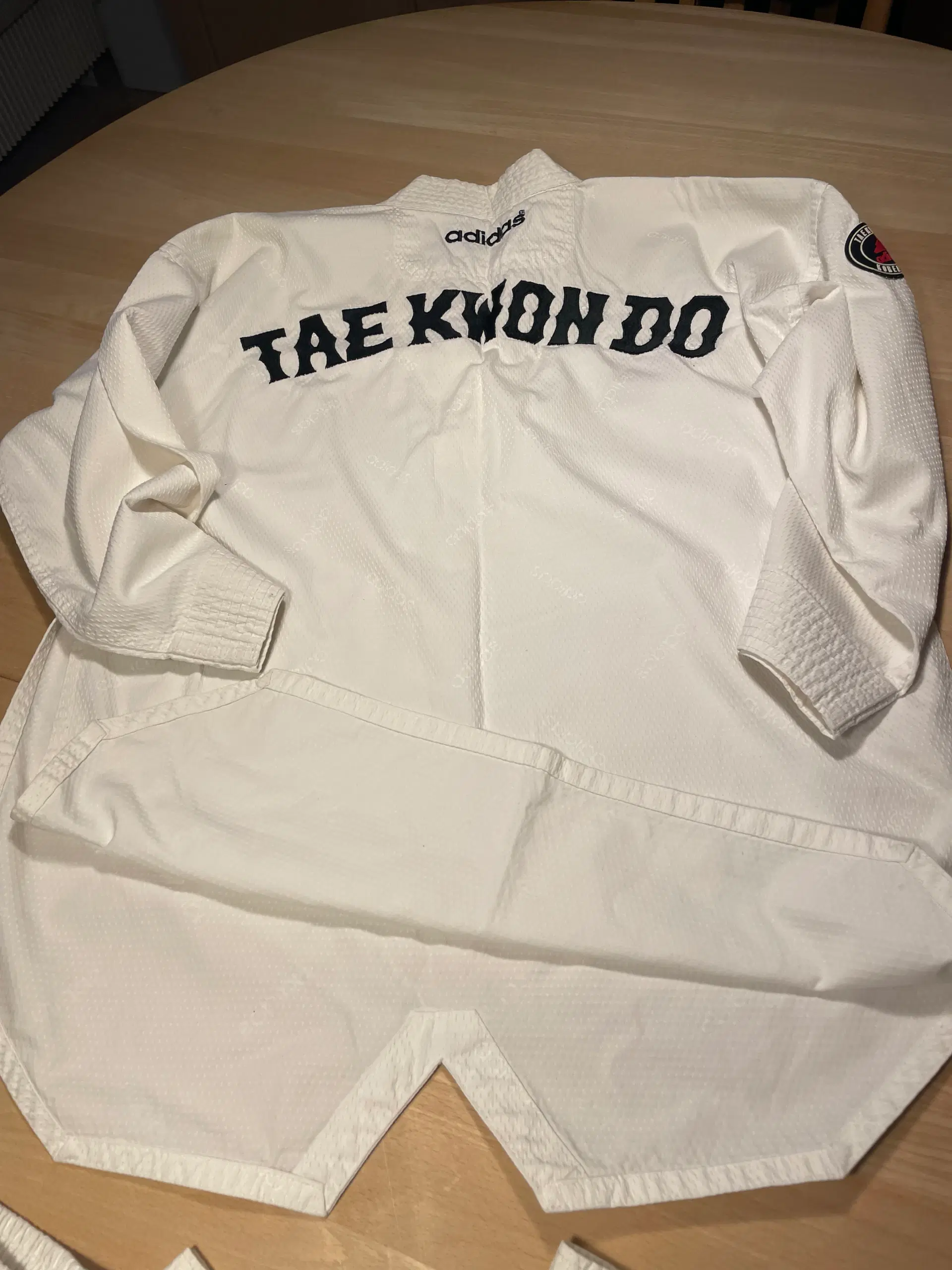 Adidas Taekwondo dragt