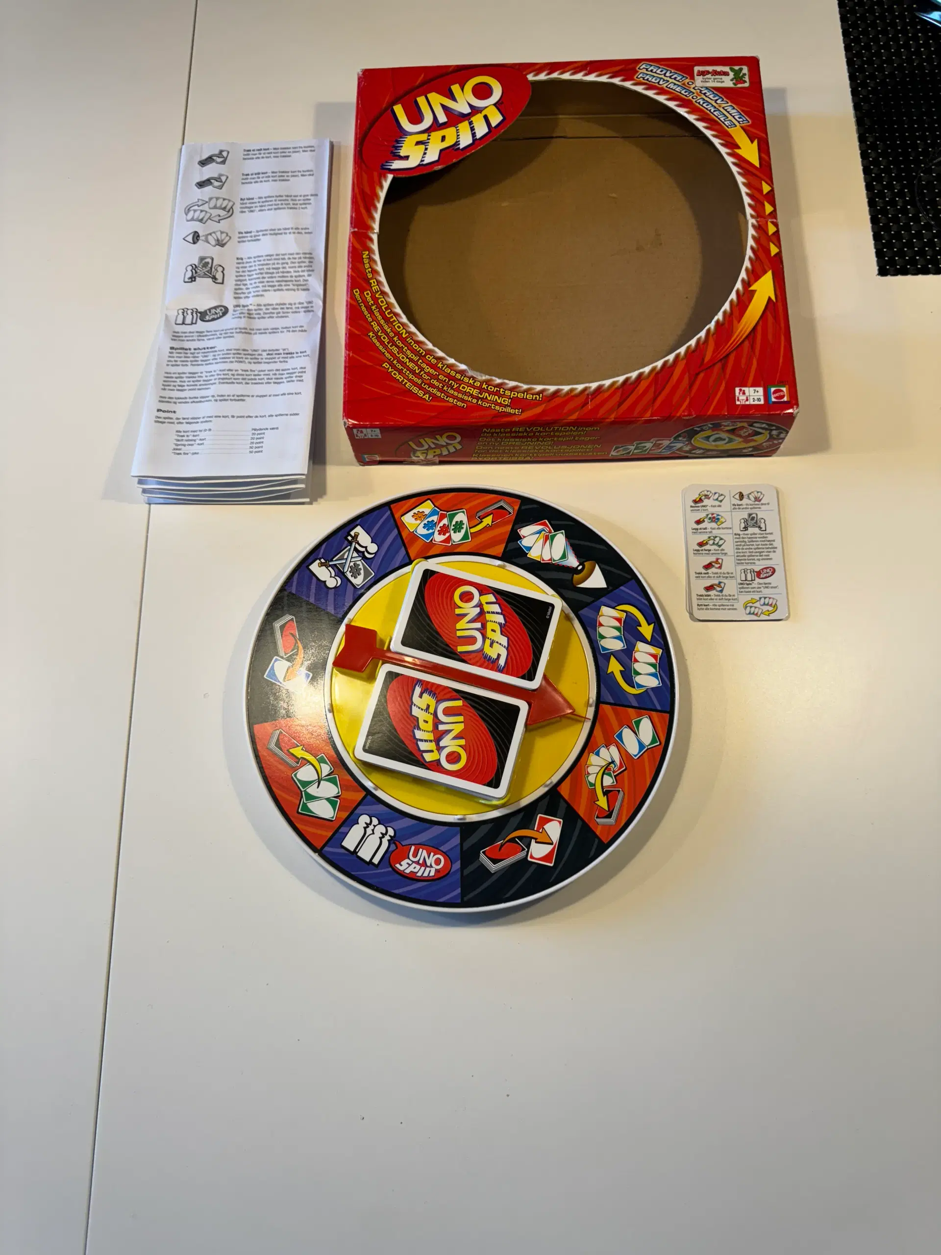 Uno Spin bræt + kortspil