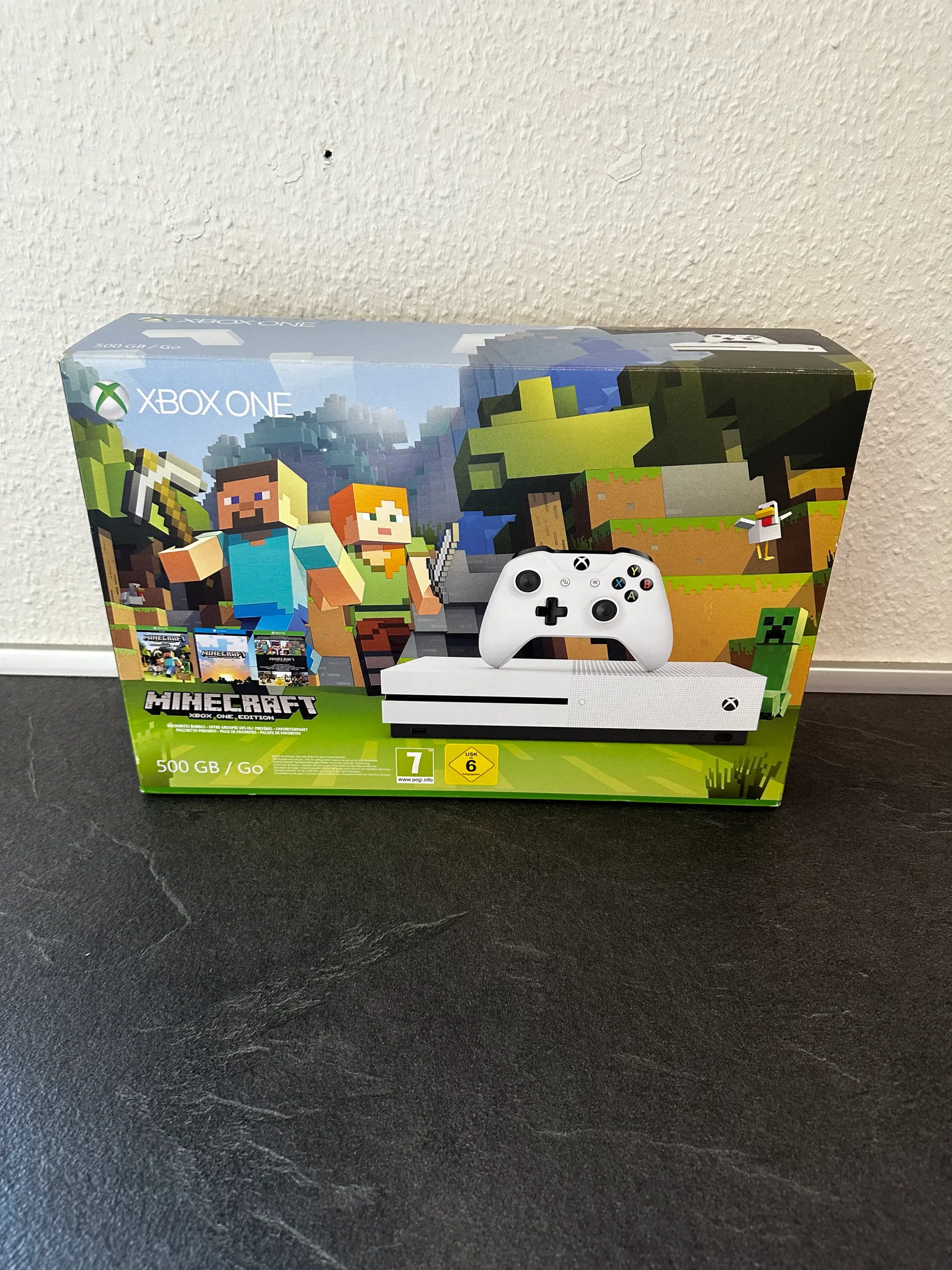 Xbox One S med original kasse og 16 spil