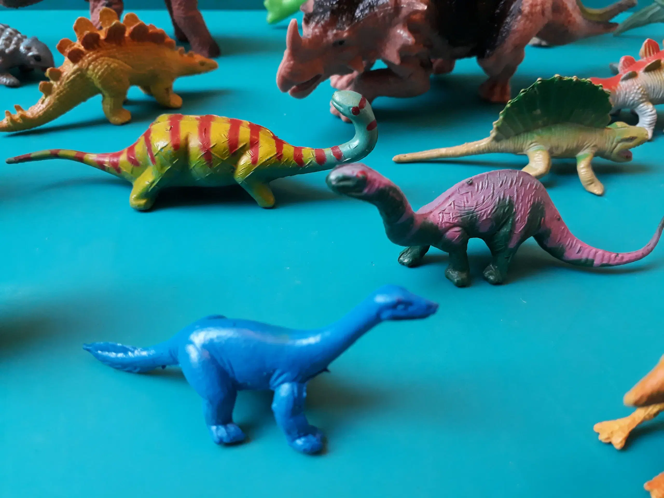 26 Dinosaurer Figurer