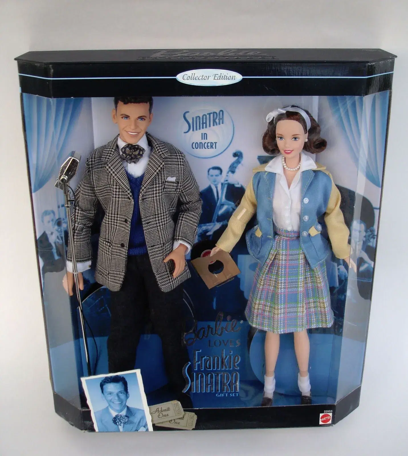 Barbie loves FRANK SINATRA dukke