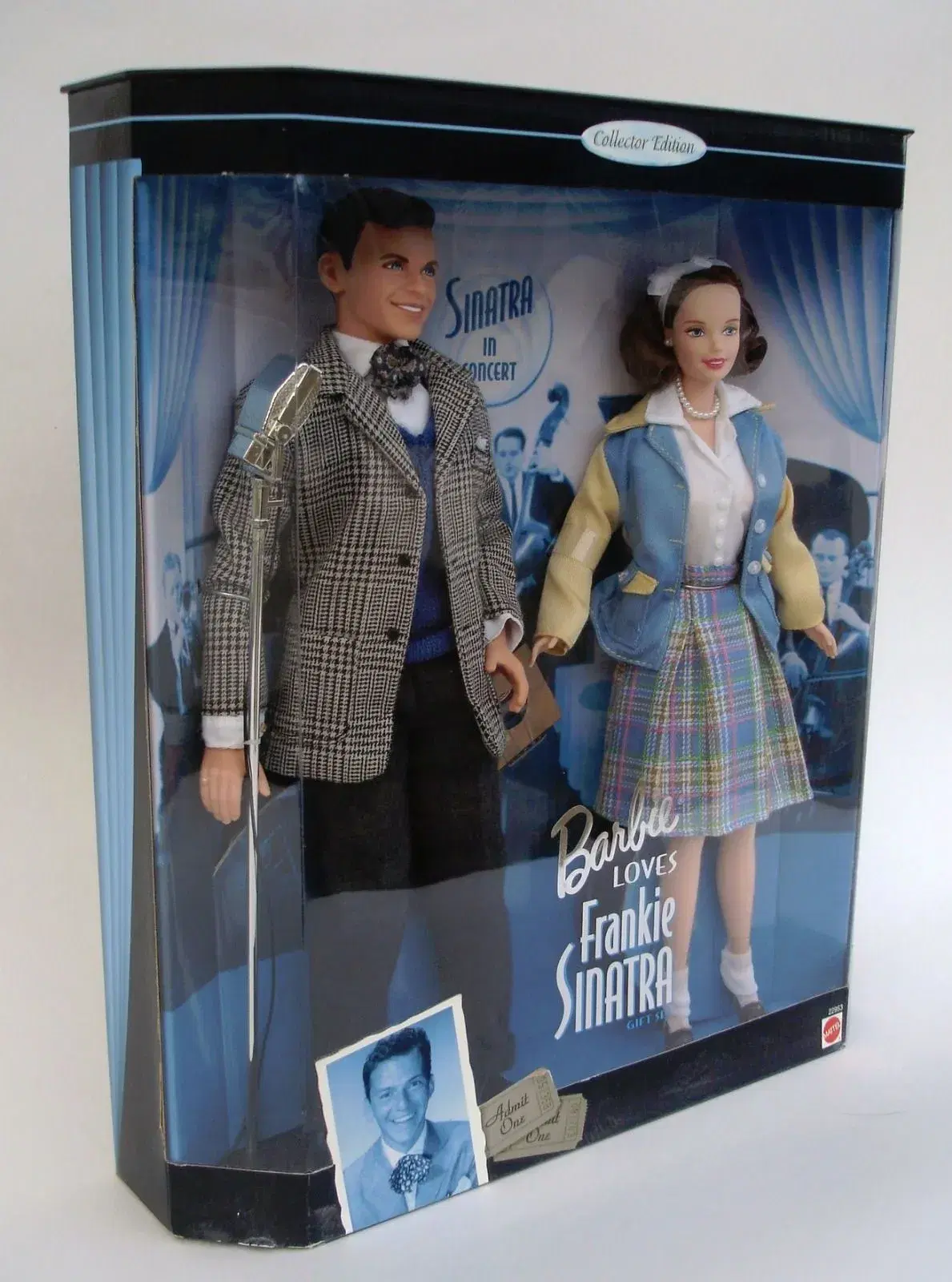 Barbie loves FRANK SINATRA dukke