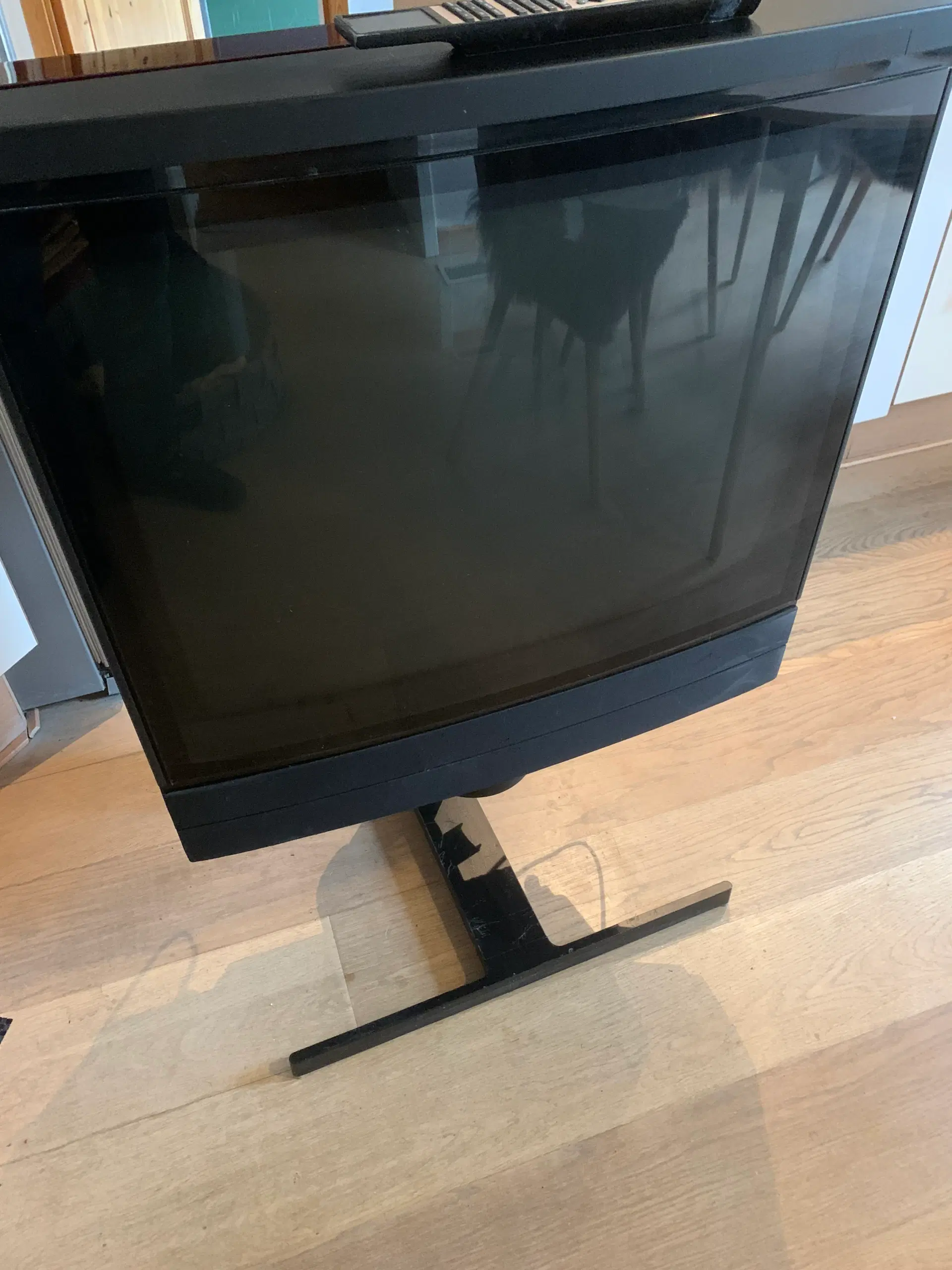 BeoVision M X 32”