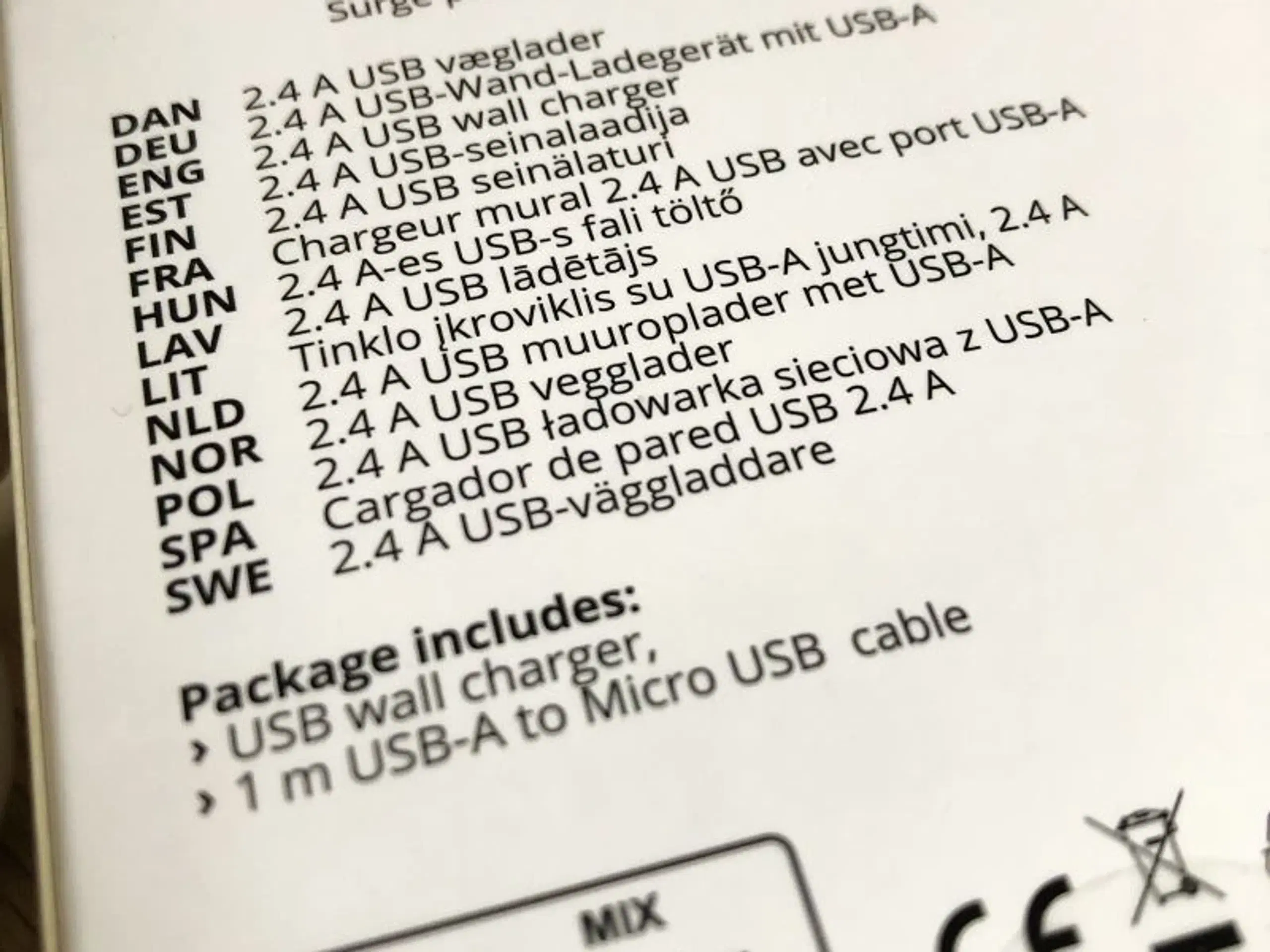 OPLADER og KABEL. Kabel = MICRO USB til USB-A