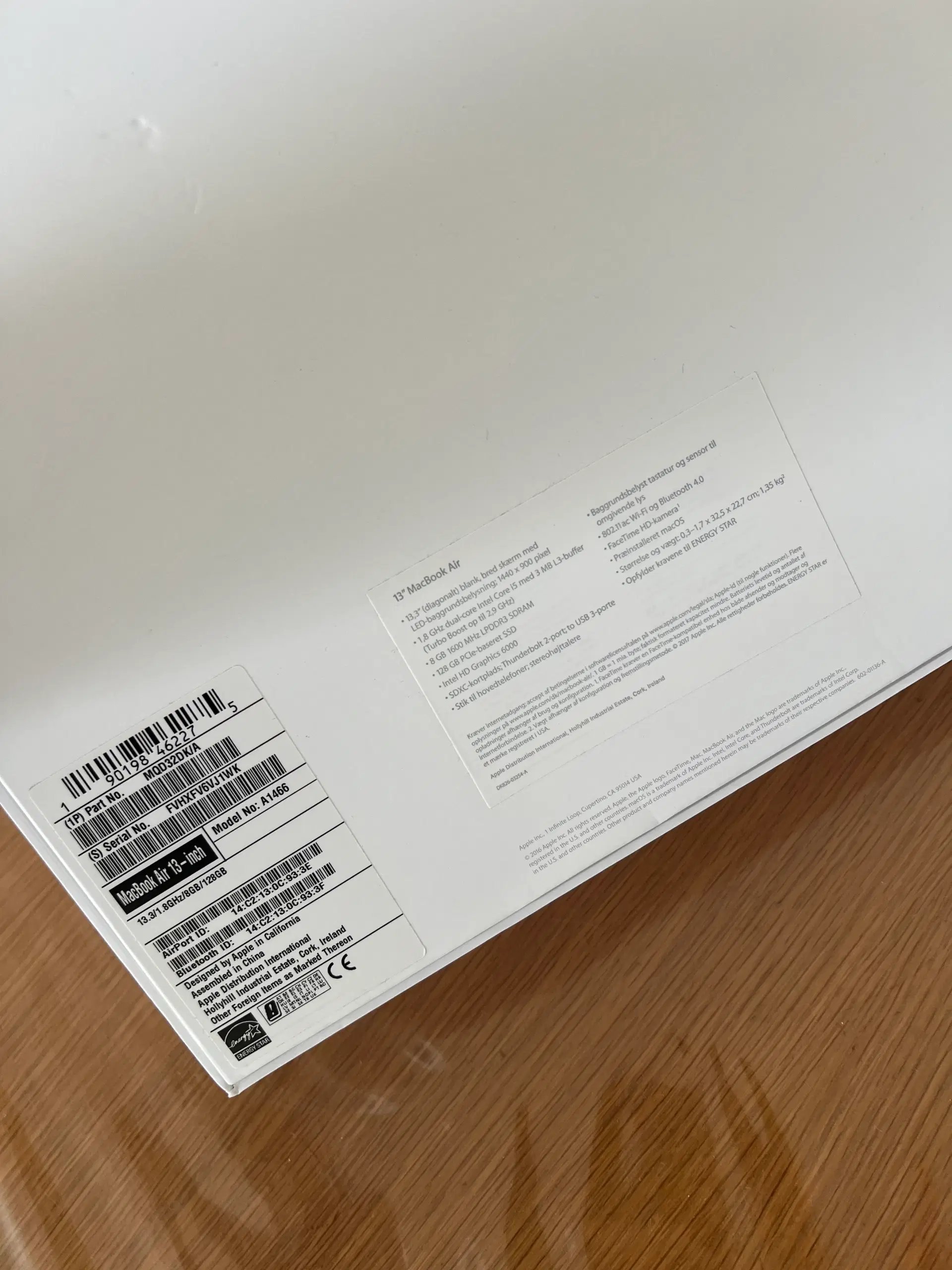 Macbook Air 13” fra 2017