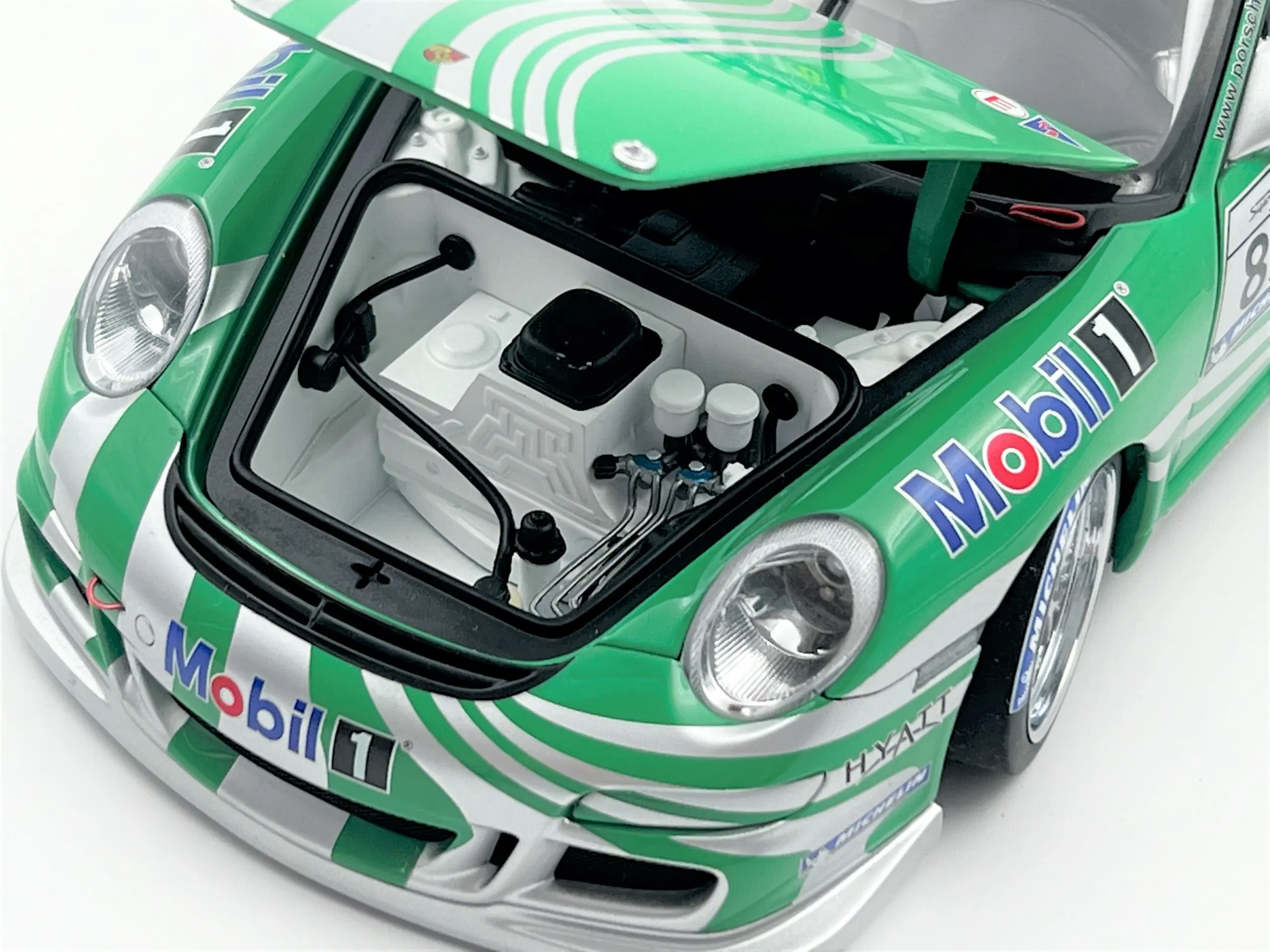 2006 Porsche 911 (997) GT3 Cup - AUTOart - 1:18