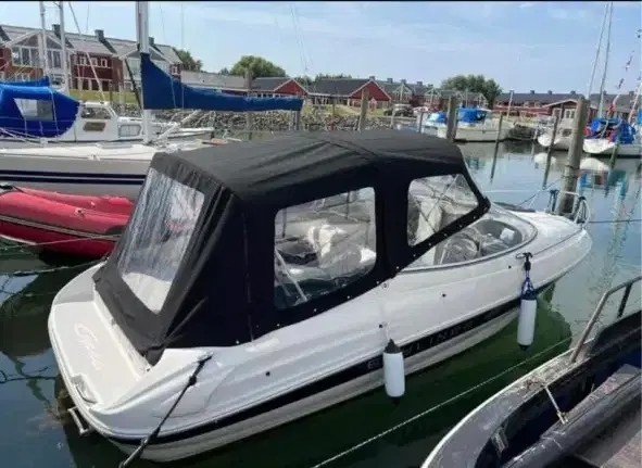 Bayliner Capri 2052LX Daycruiser