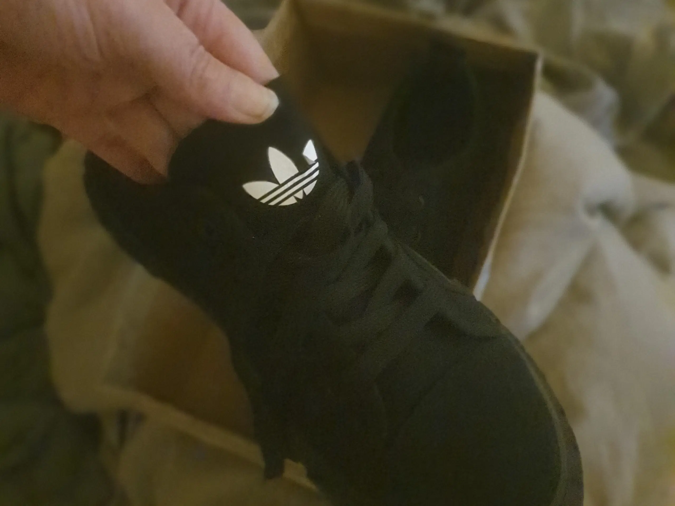 Adidas sko str 40