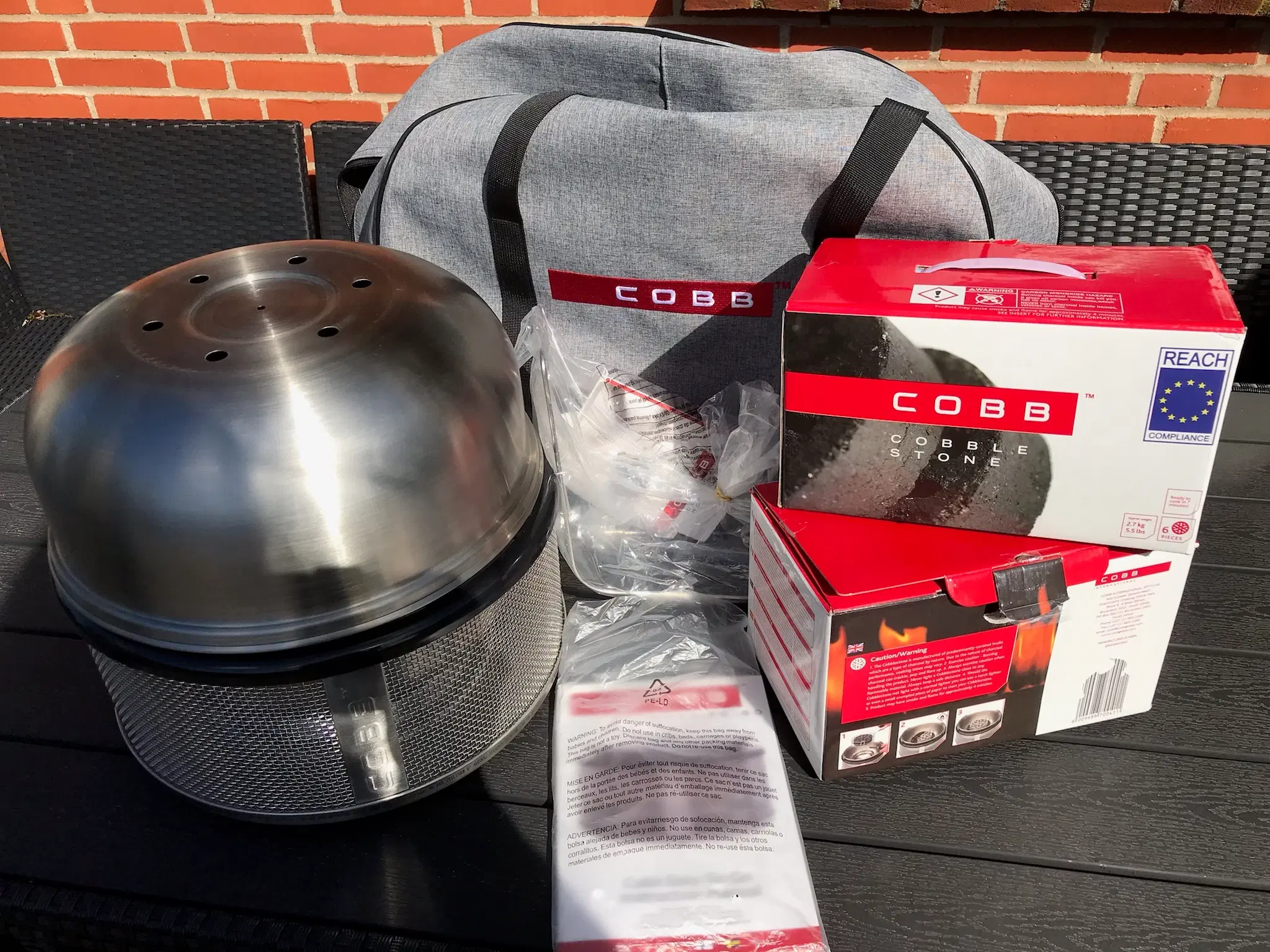 Cobb Easy- To- - Go Grill