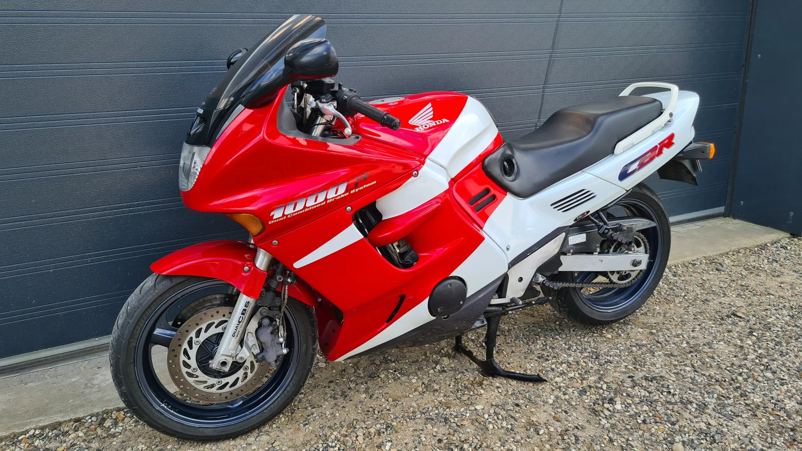 Honda CBR 1000F