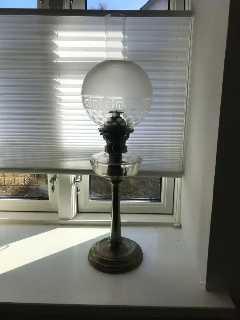 Fin antik petroleums lampe