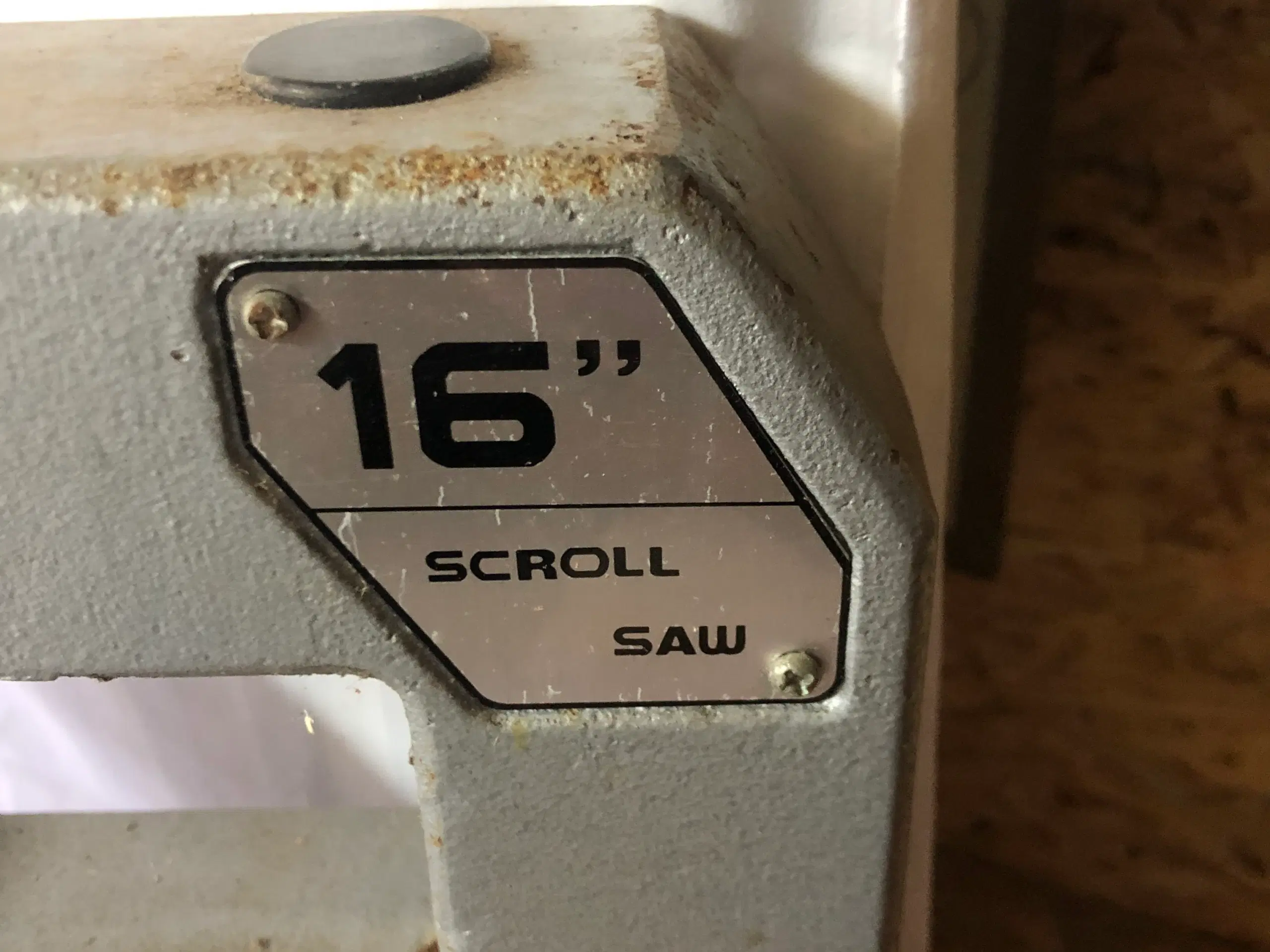 Scroll saw