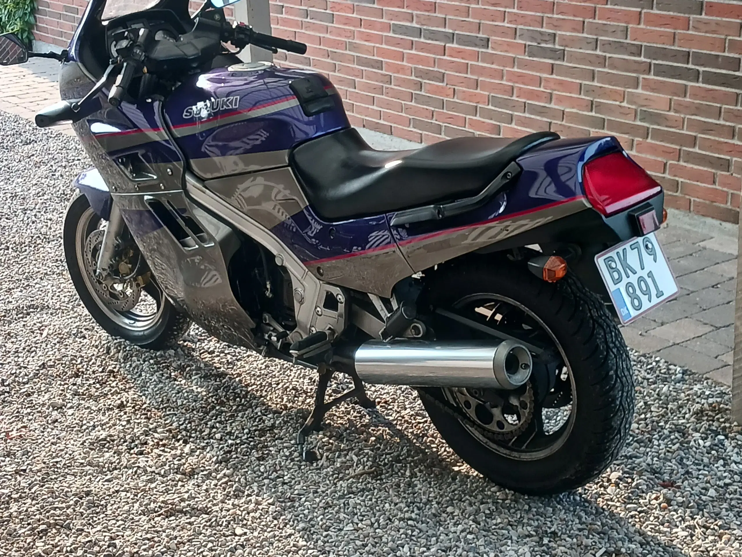 Suzuki 1100 gsxf