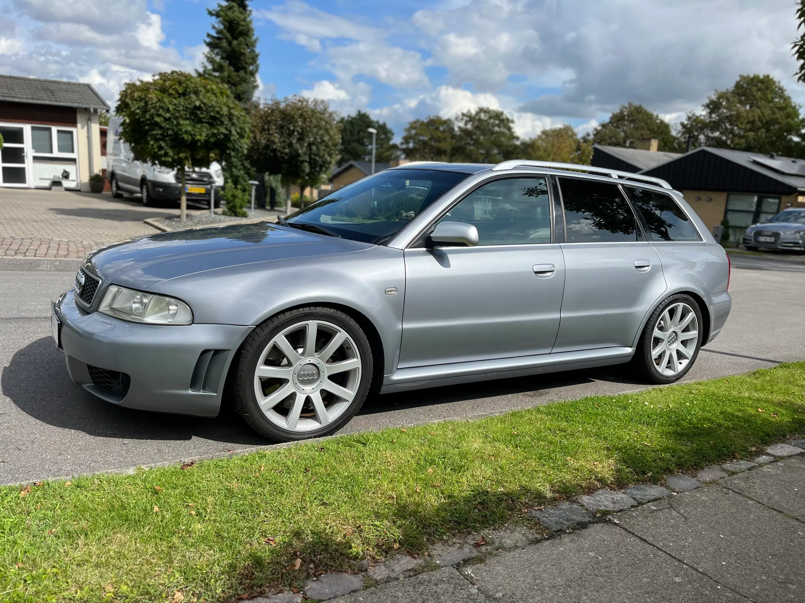 Audi RS4 B5