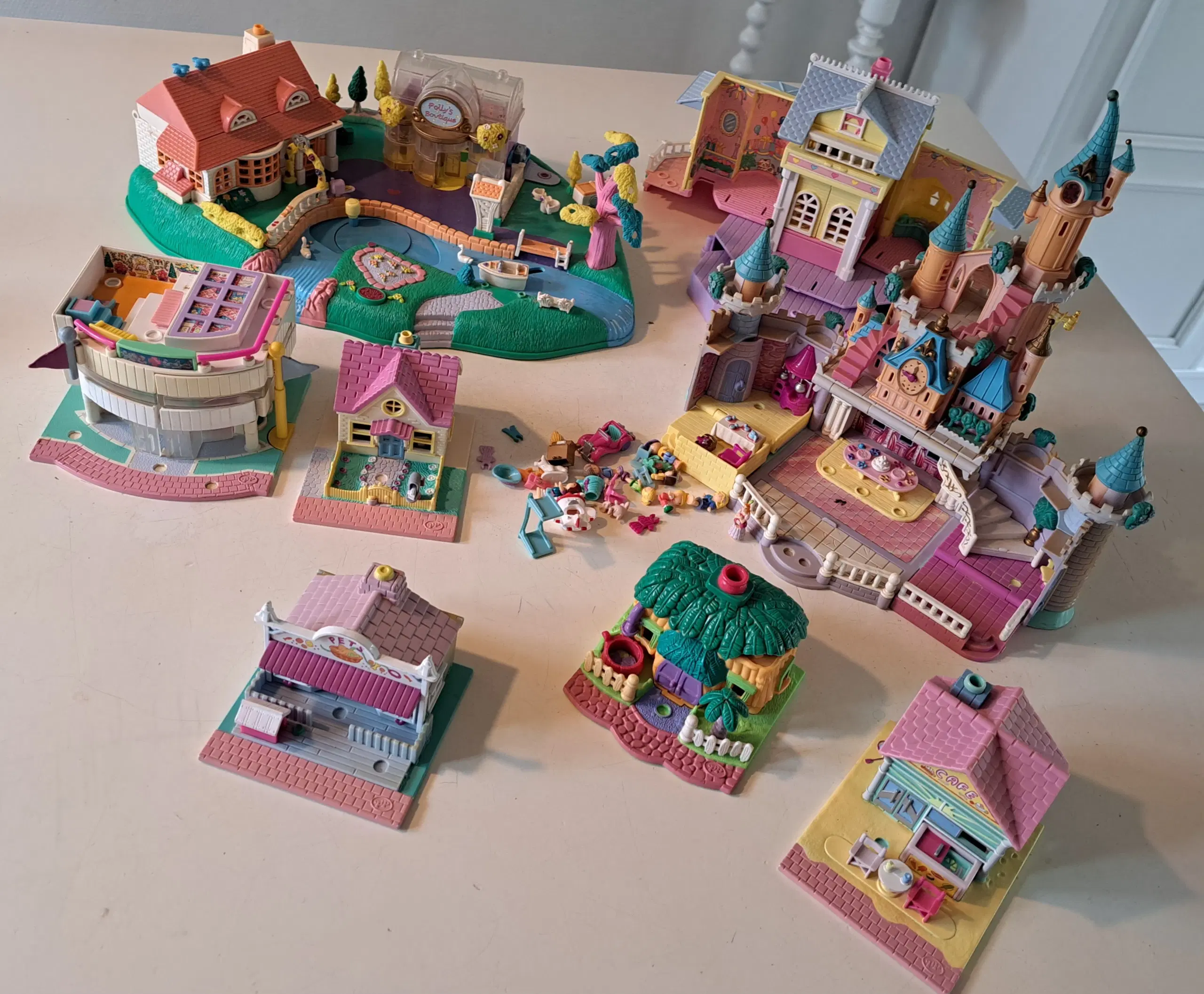 Polly Pocket by huse figurer