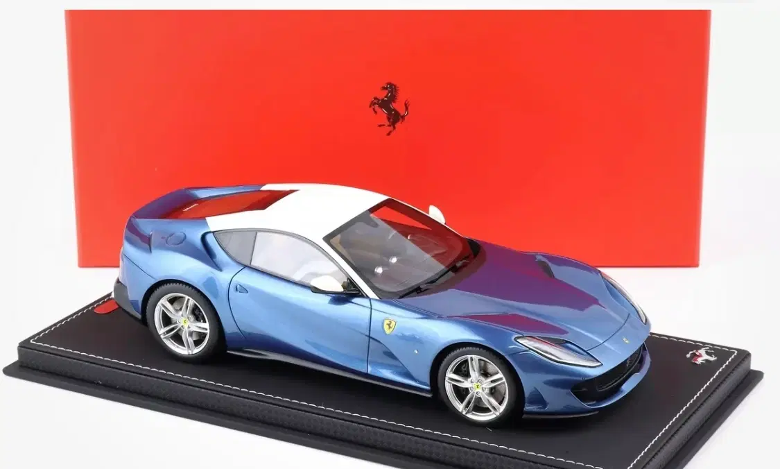 1:18 Ferrari 812 Super Rapide 2017