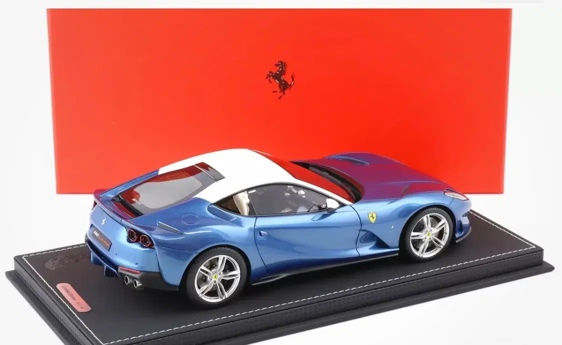 1:18 Ferrari 812 Super Rapide 2017