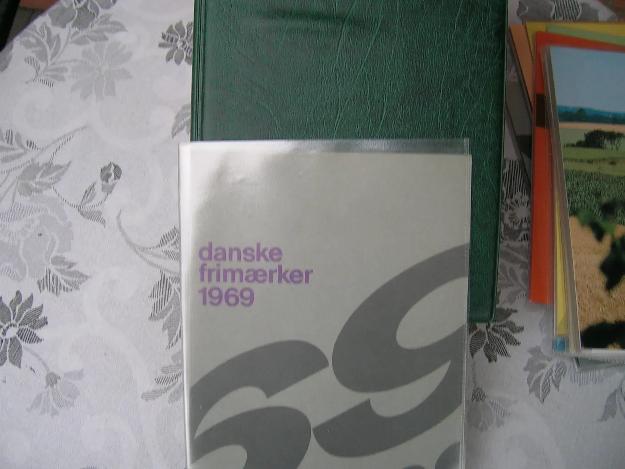 DANMARK  17 årsmapper 1969 - 1985