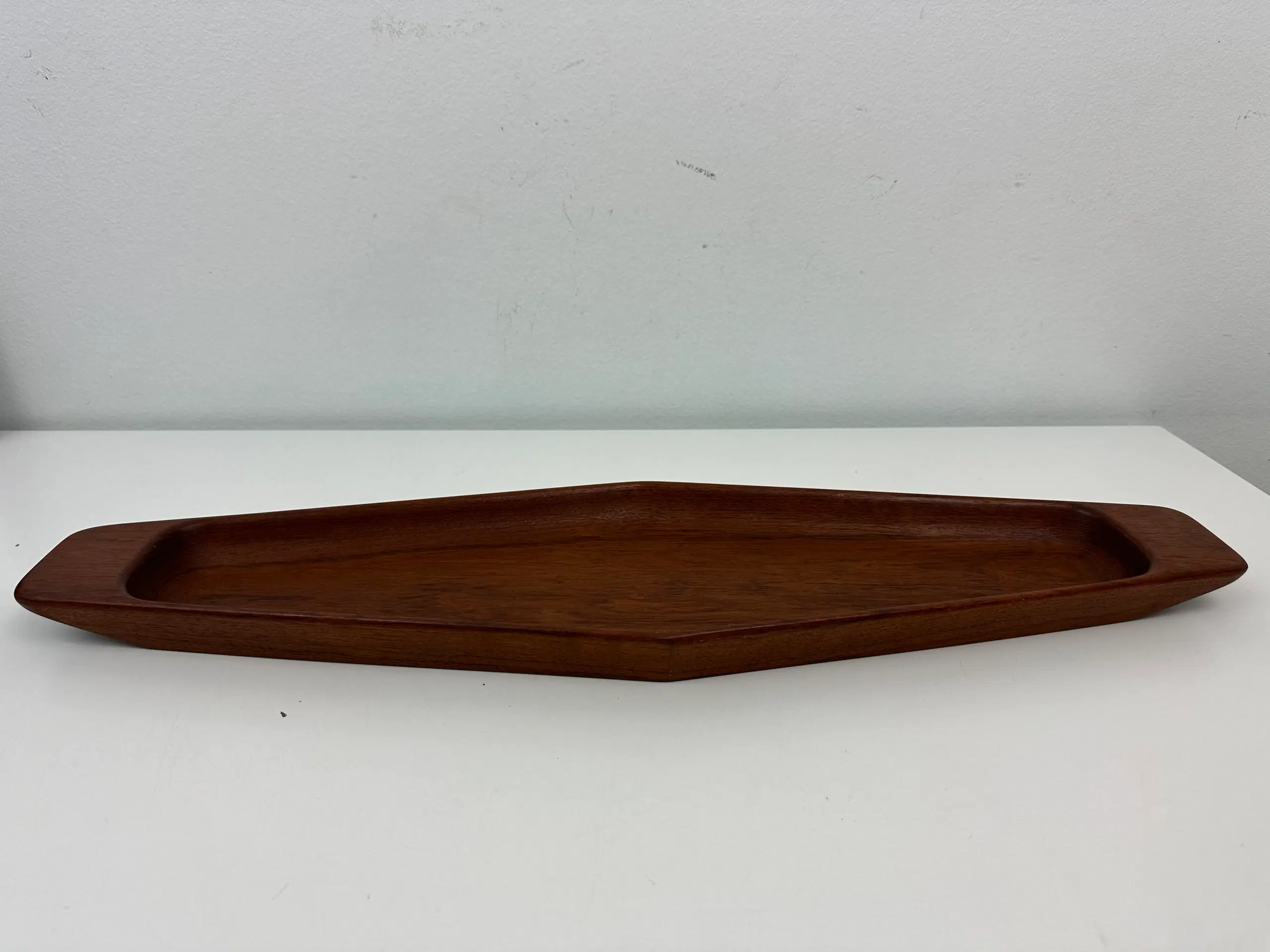 Aflangt retro teak fad