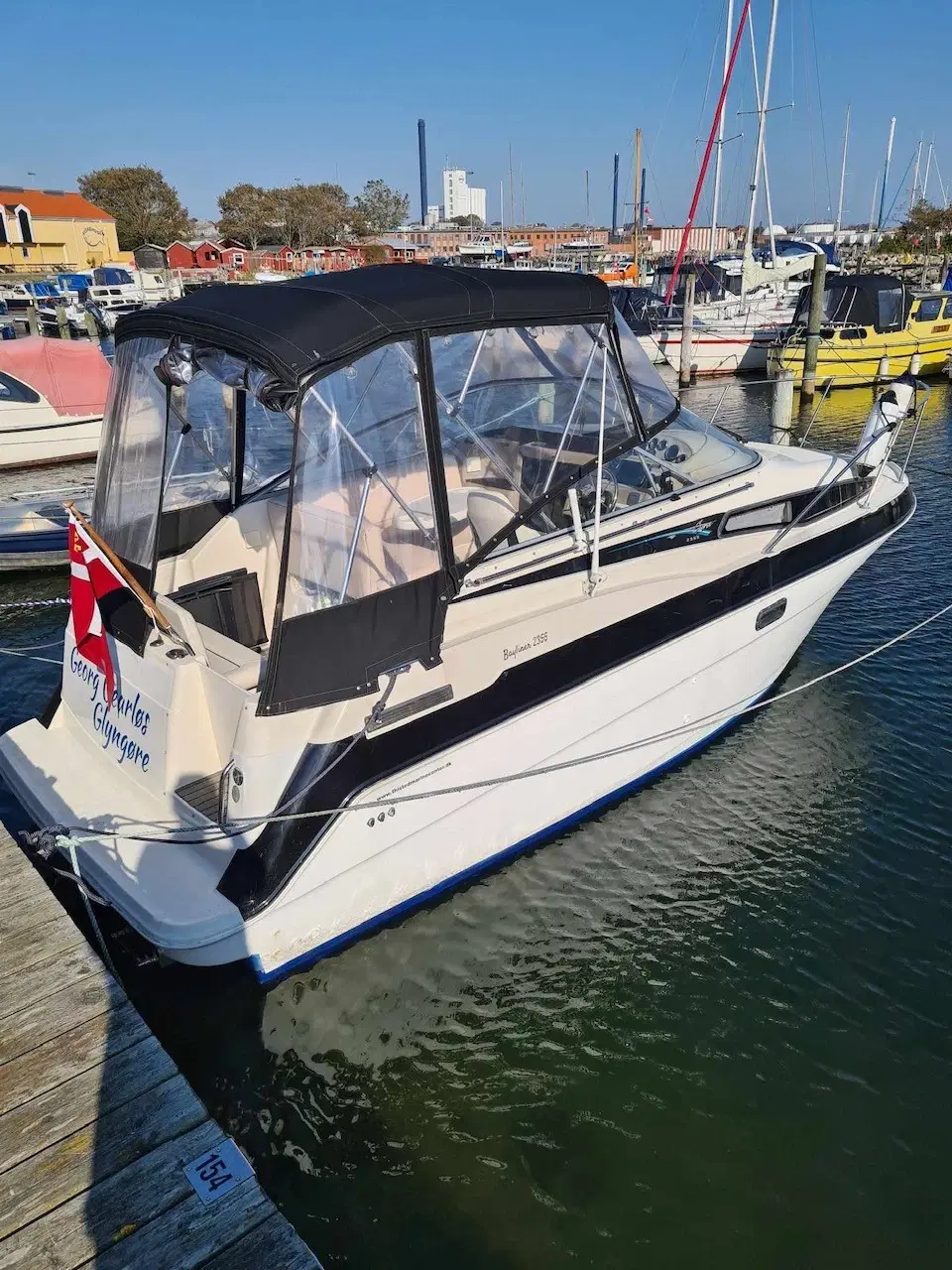 Bayliner 2355