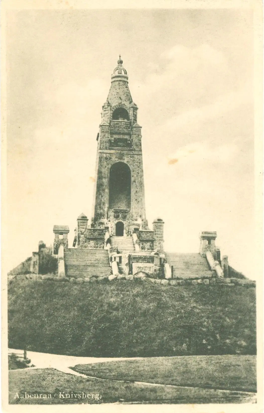 Knivsbjerg Monumentet 1935