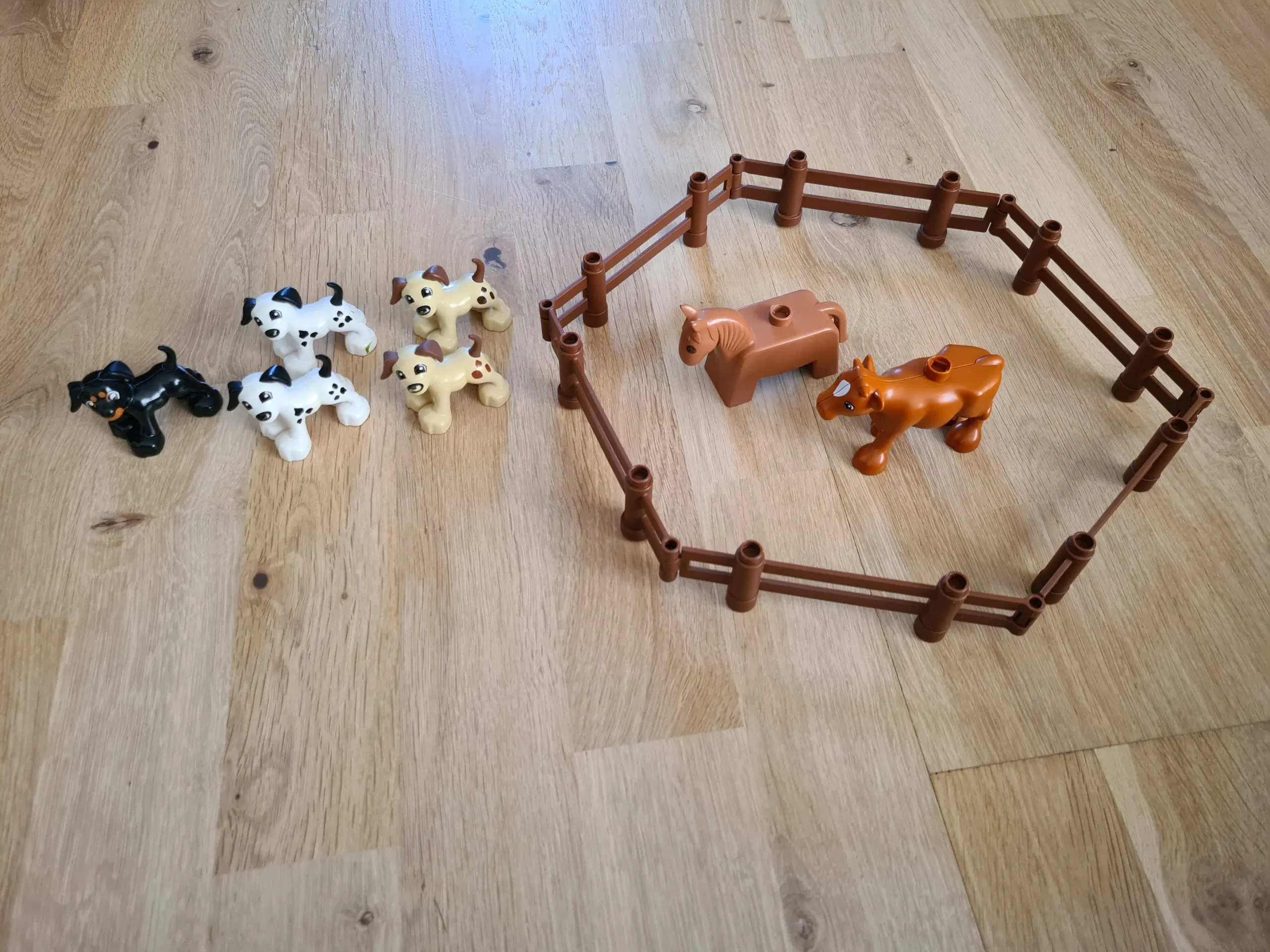 Duplo lego hund ko og hest