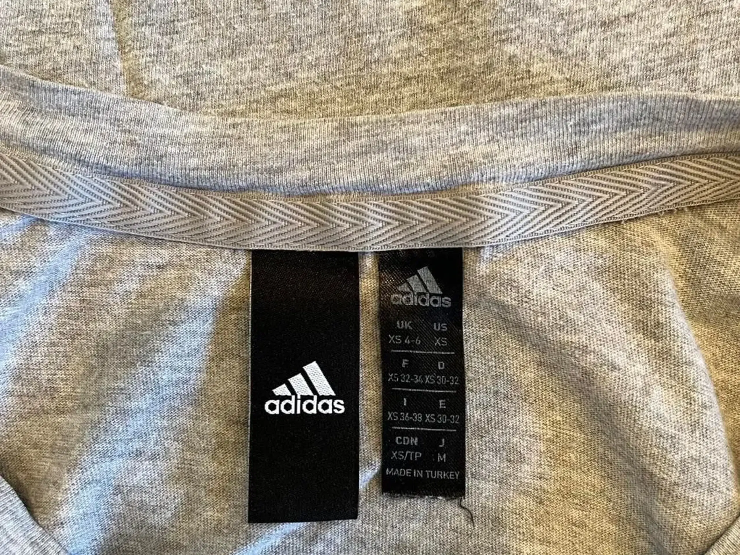 Adidas t-shirt