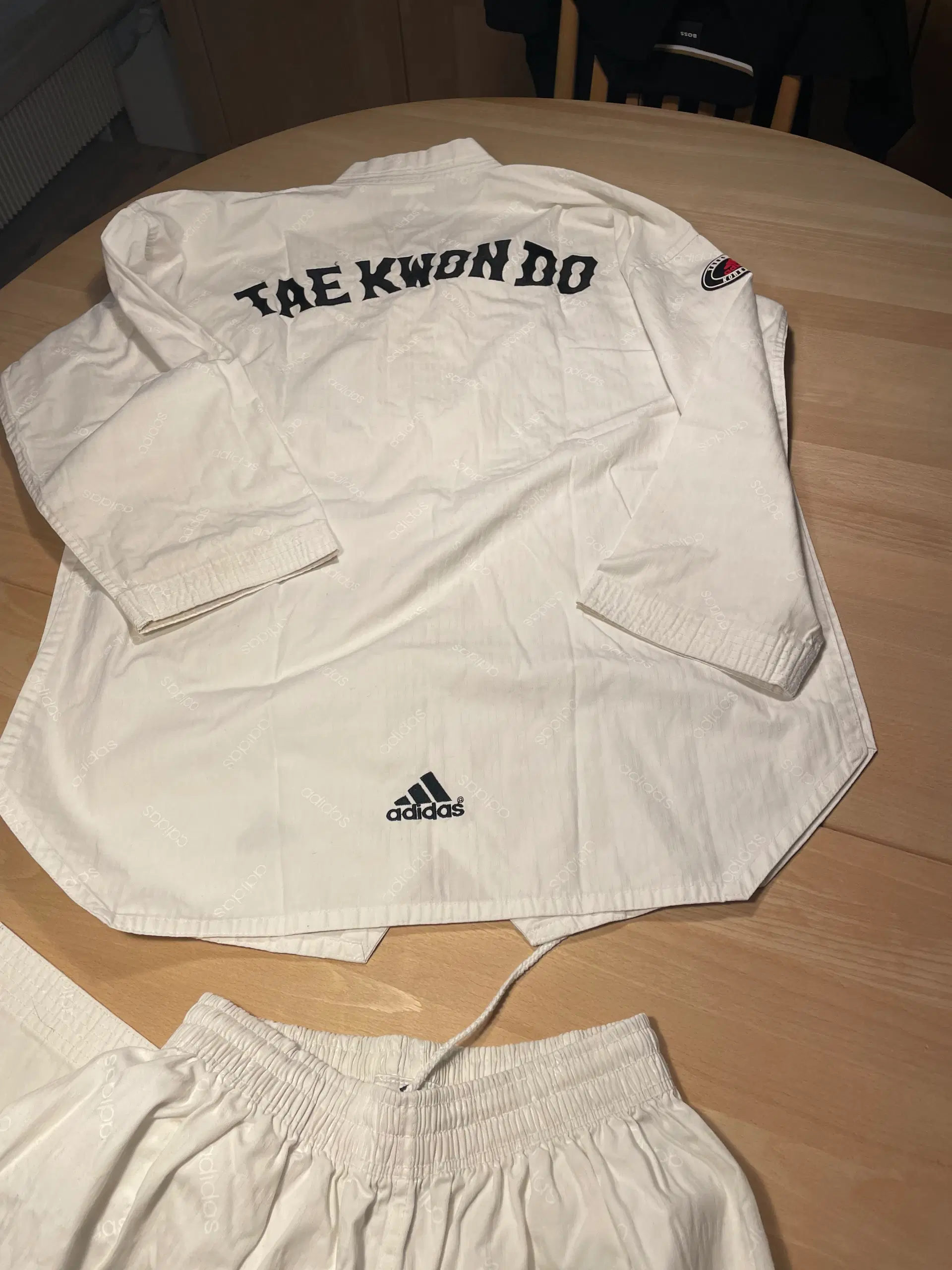 Taekwondo Adidas dragt