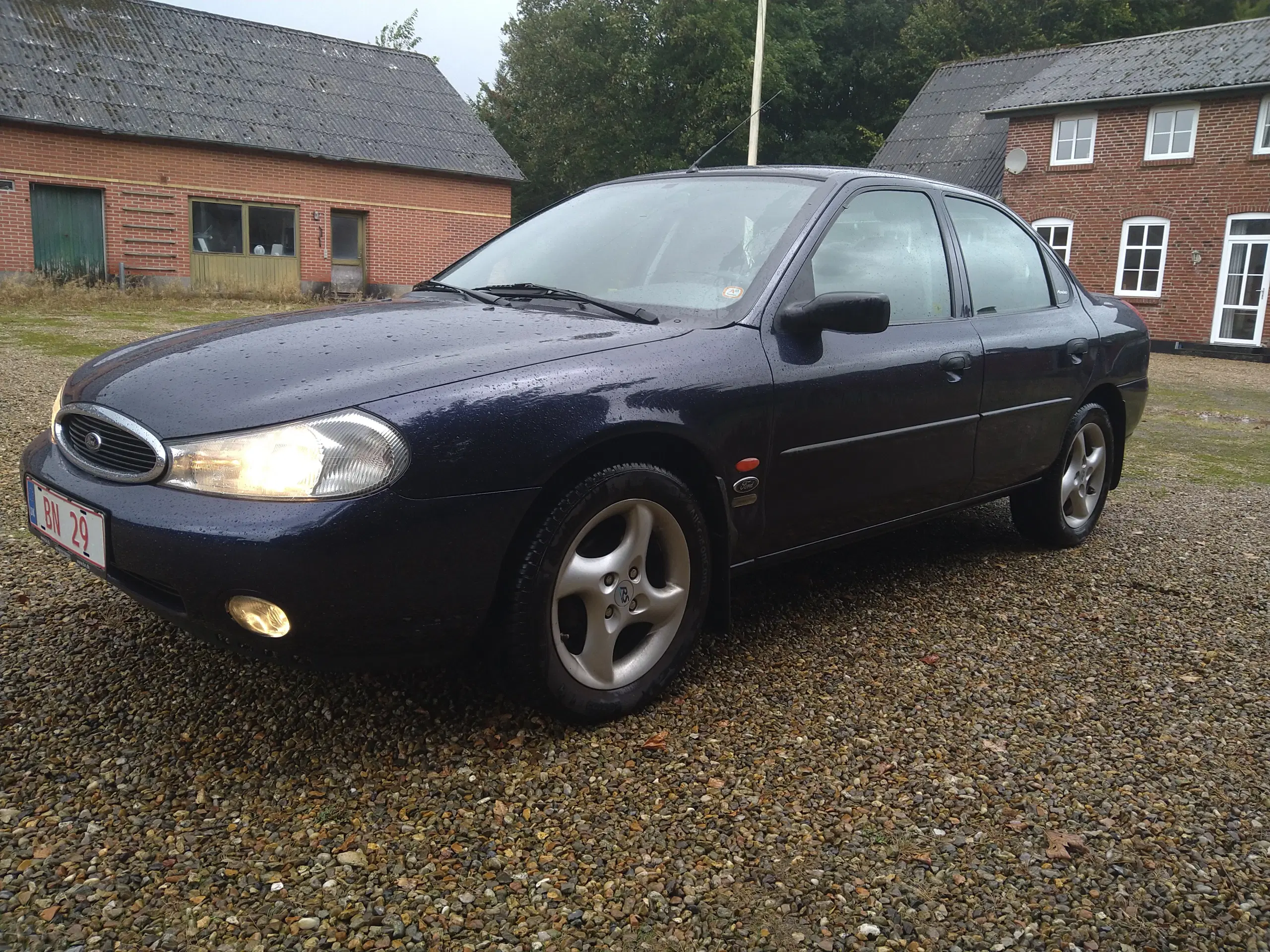 Ford Mondeo 20 benzin