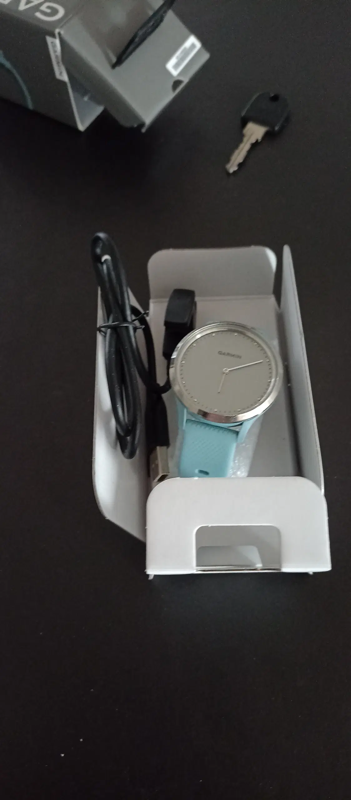 Garmin Vivomove HR