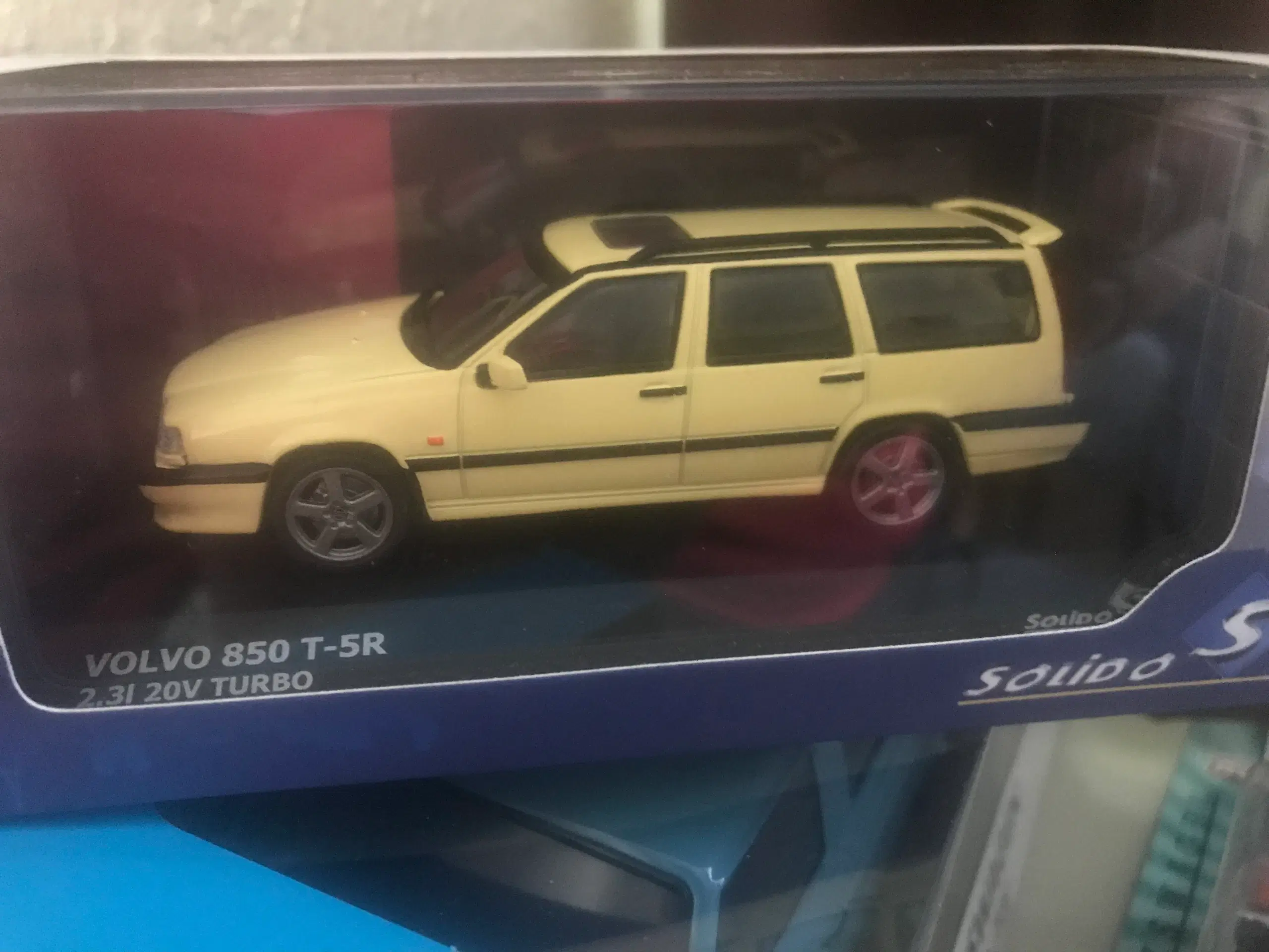 Volvo 850