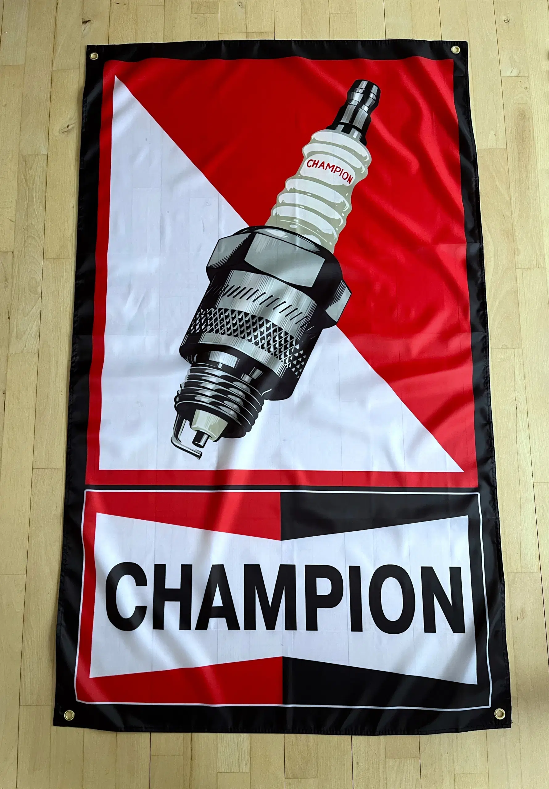 Flag med Champion