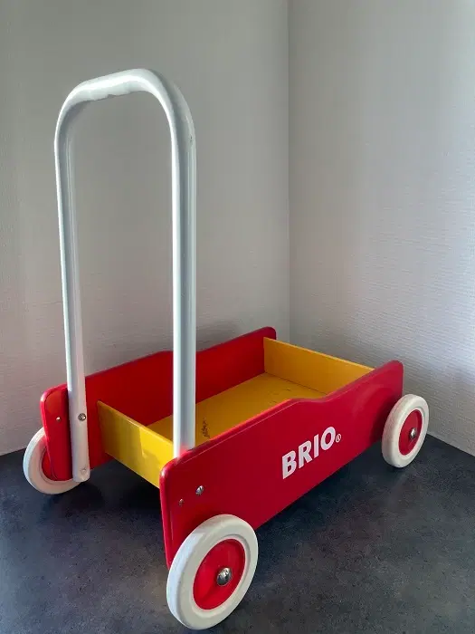 Brio Gåvogn  Farve rød