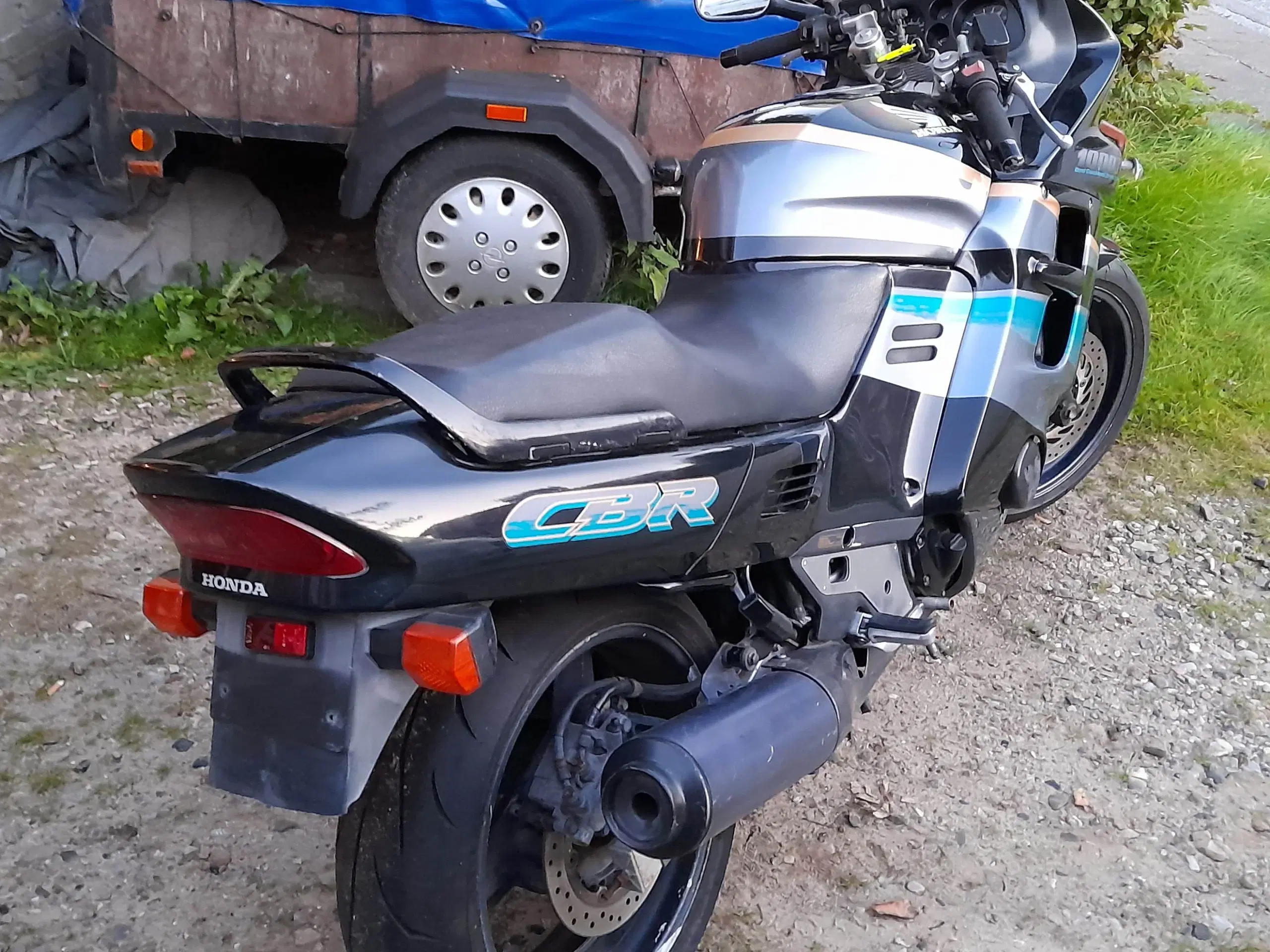 Honda  CBR 1000 F Dcbs årg 93