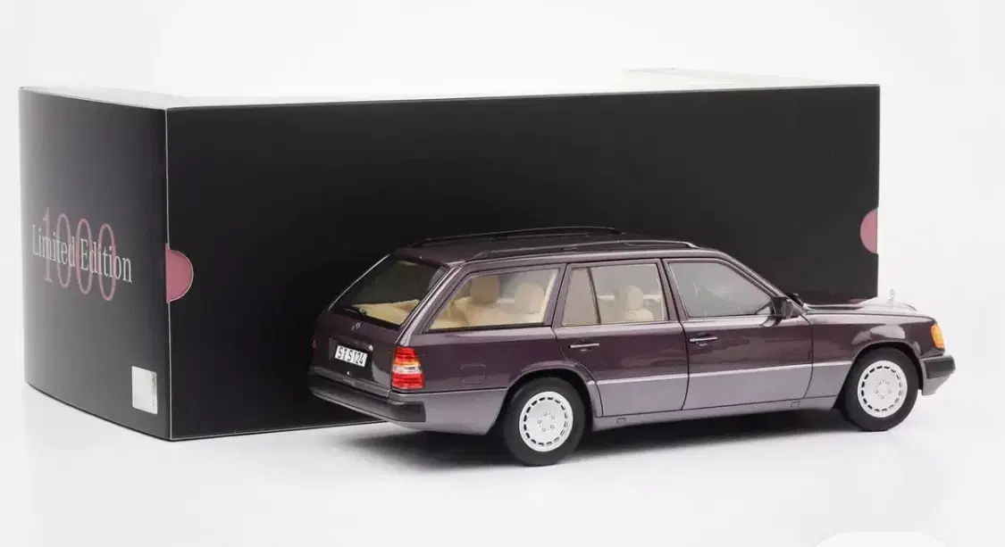 1:18 Mercedes 300D S124 StCar 1983