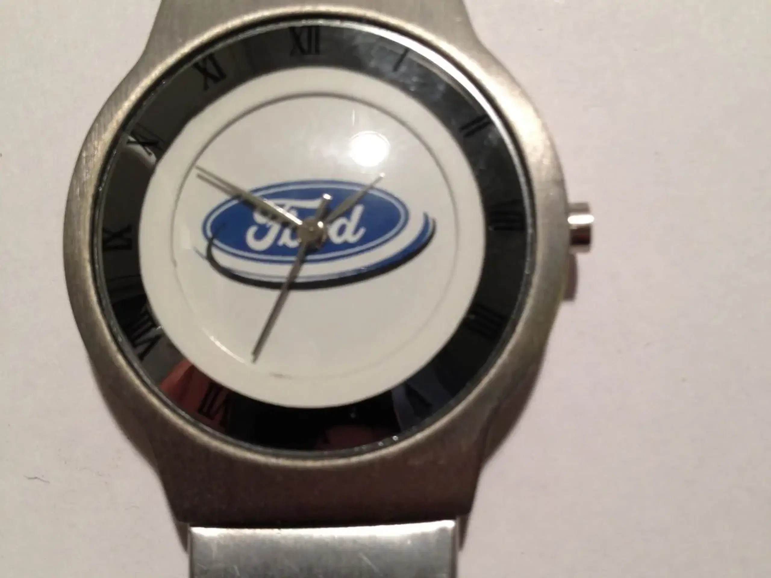 Ford logo i hvid skive måler: 34mm dia