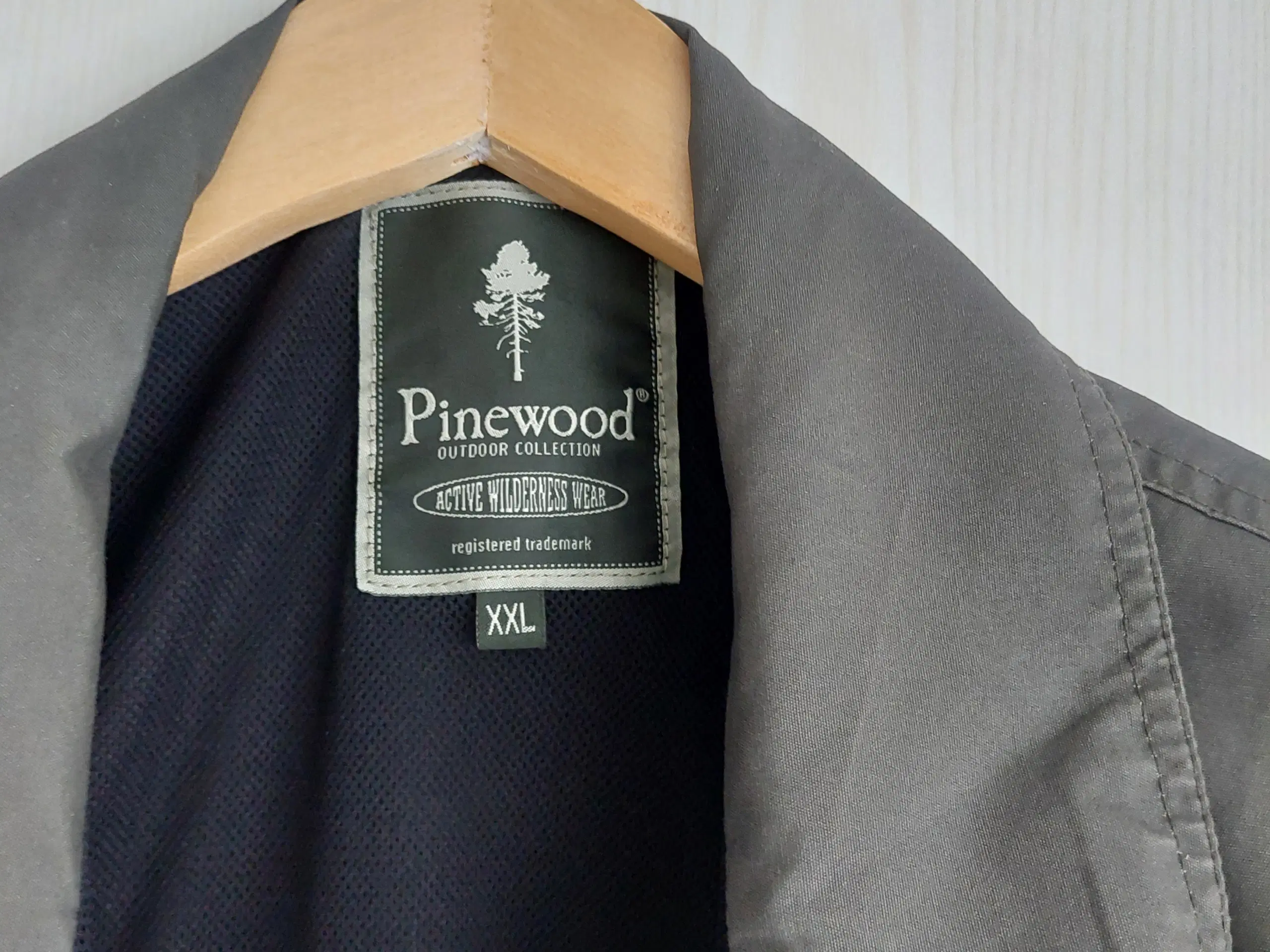 Pinewood  Vest