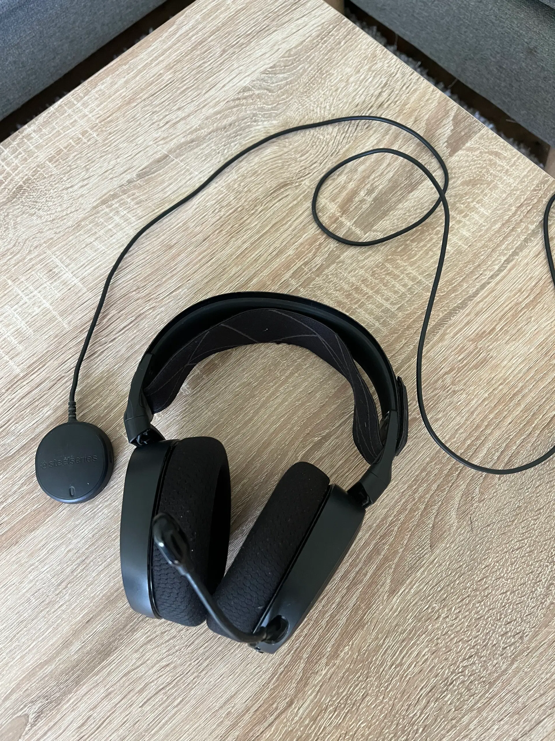 Steelseries Arctis pro Wireless