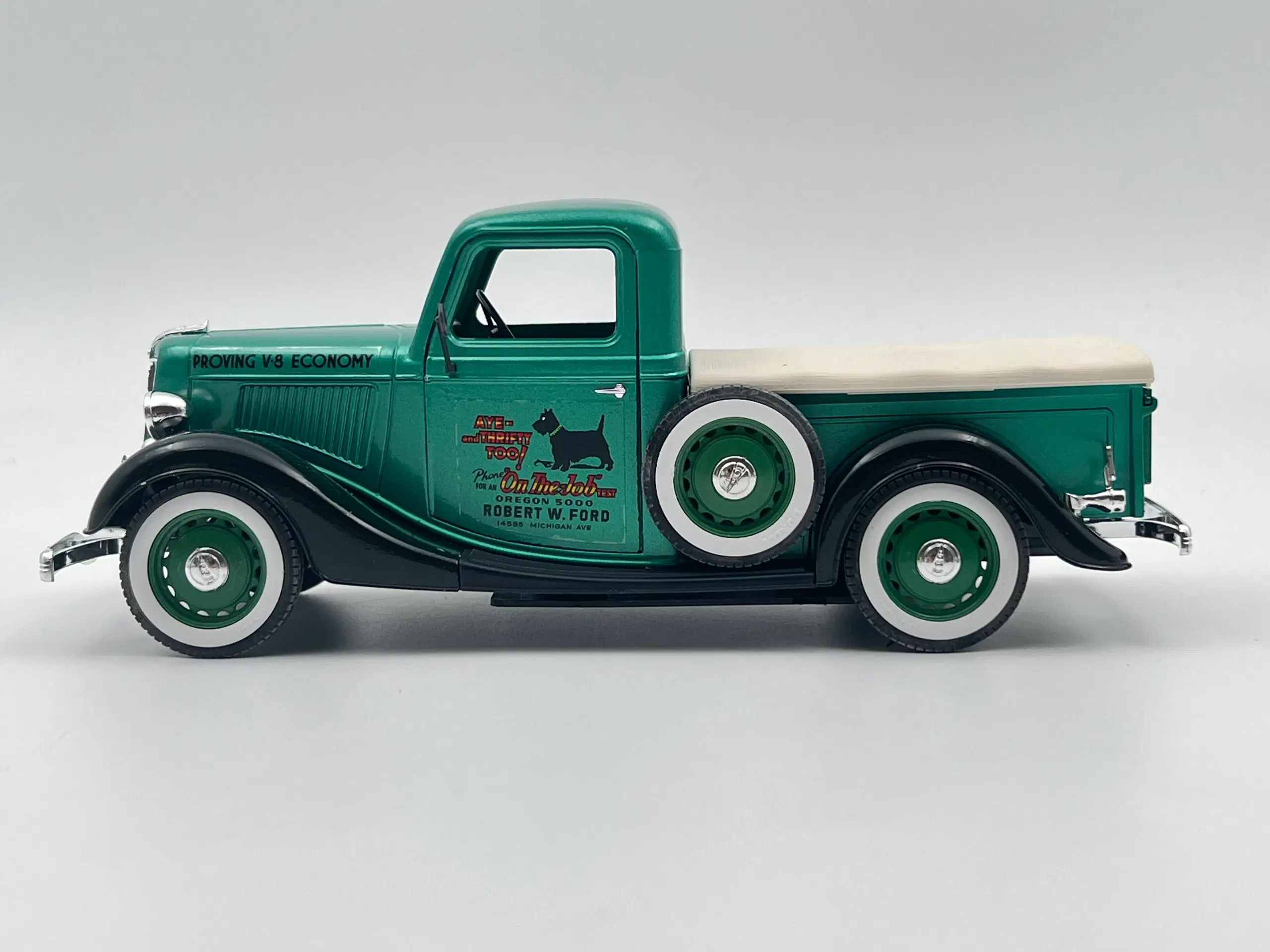 1936 Ford Pick Up V8 1:18