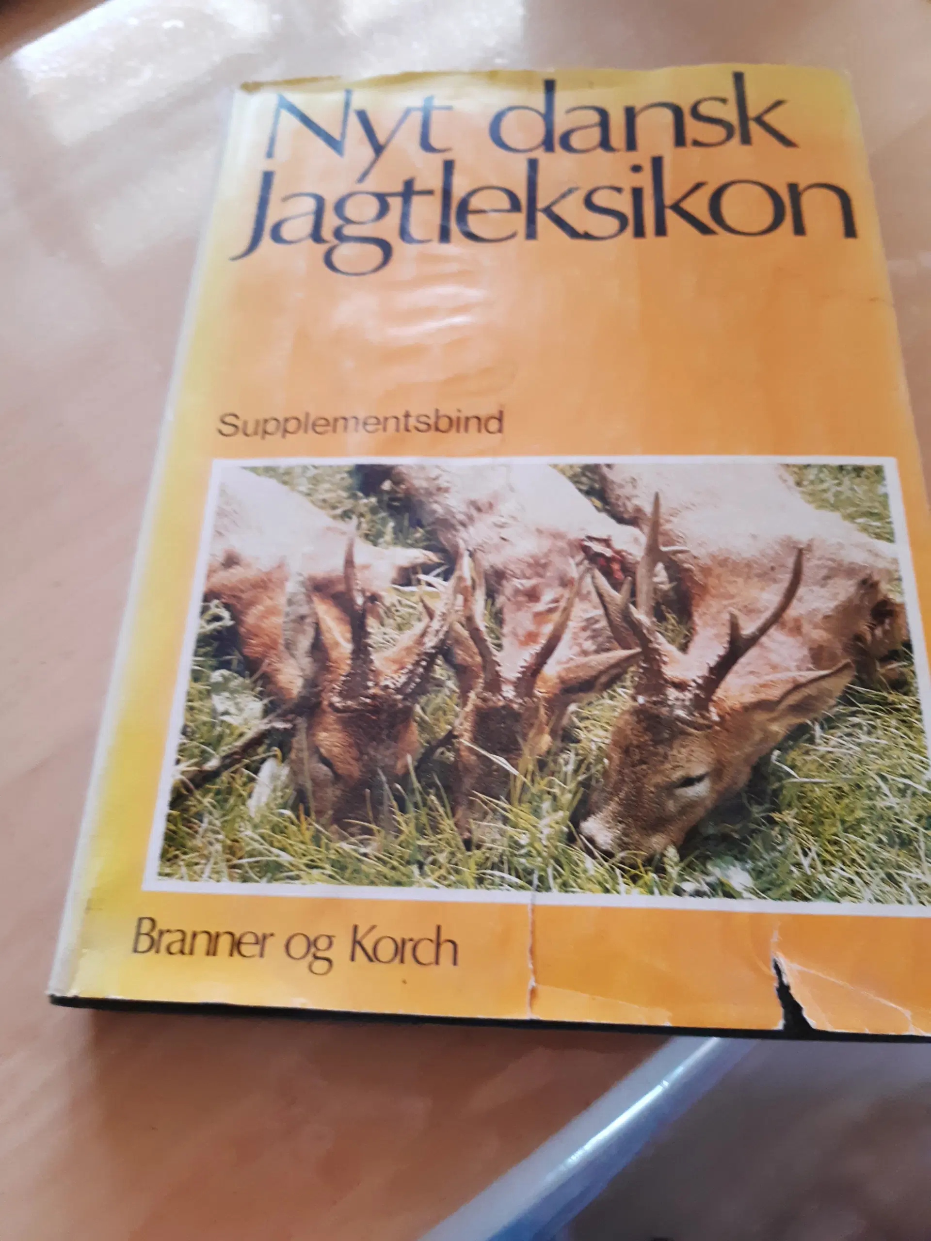 Nyt dansk Jagtleksicon udgivet 1975