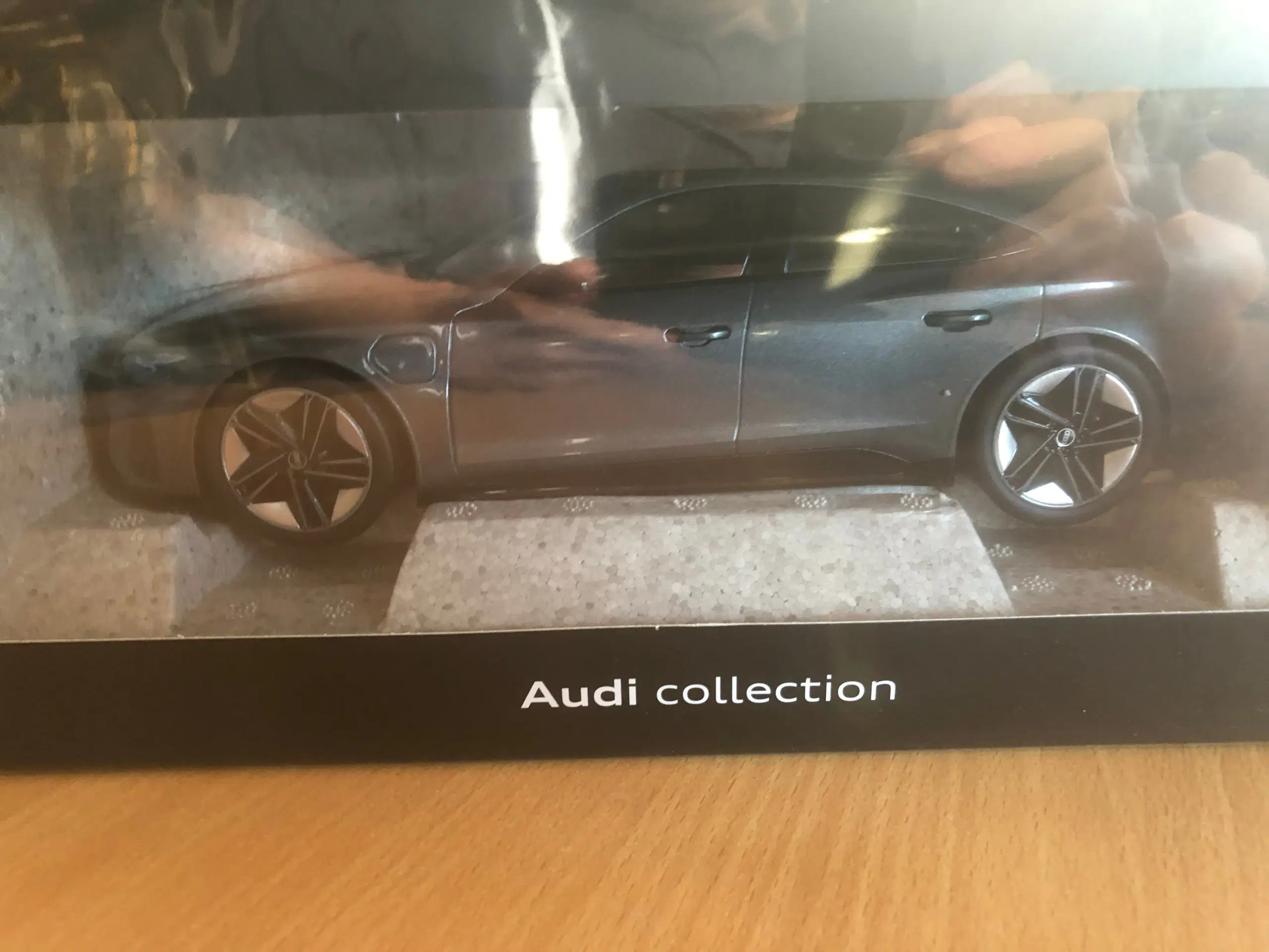 1:18 Audi GT RS E-Tron