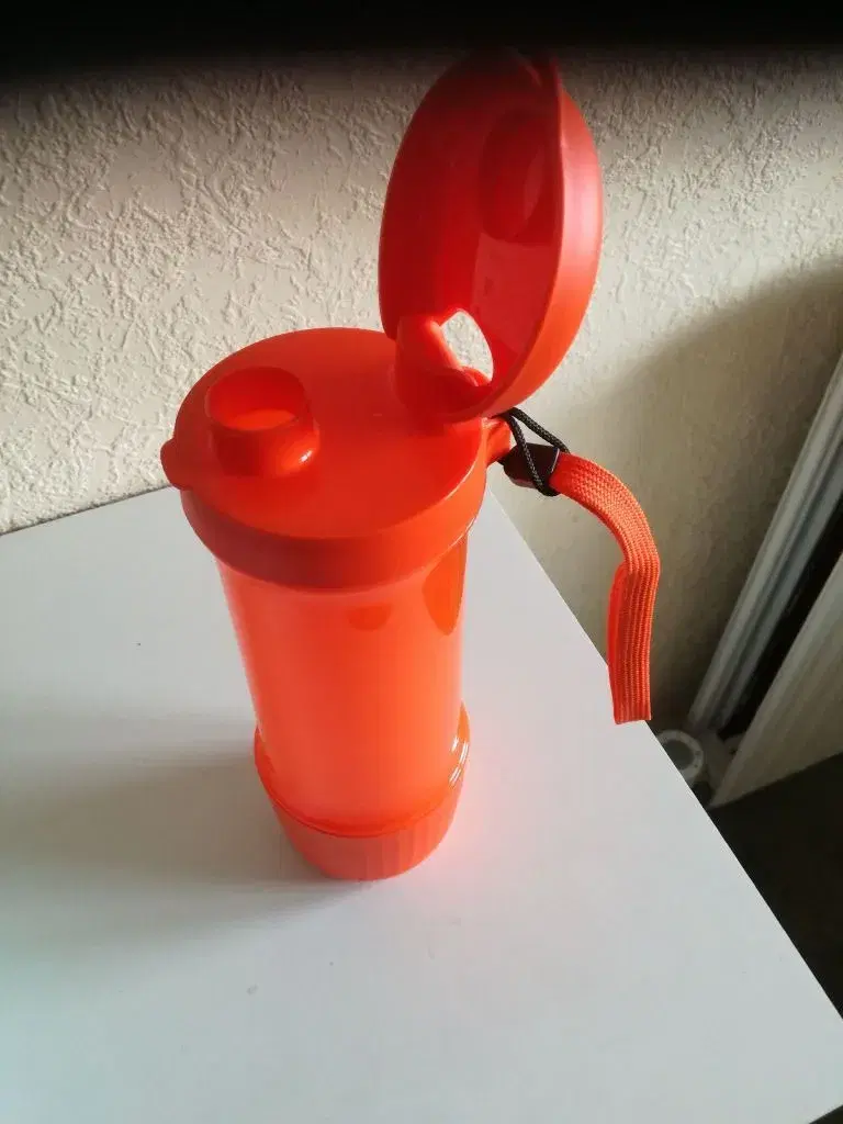 Tupperware flaske infuser 700 ml