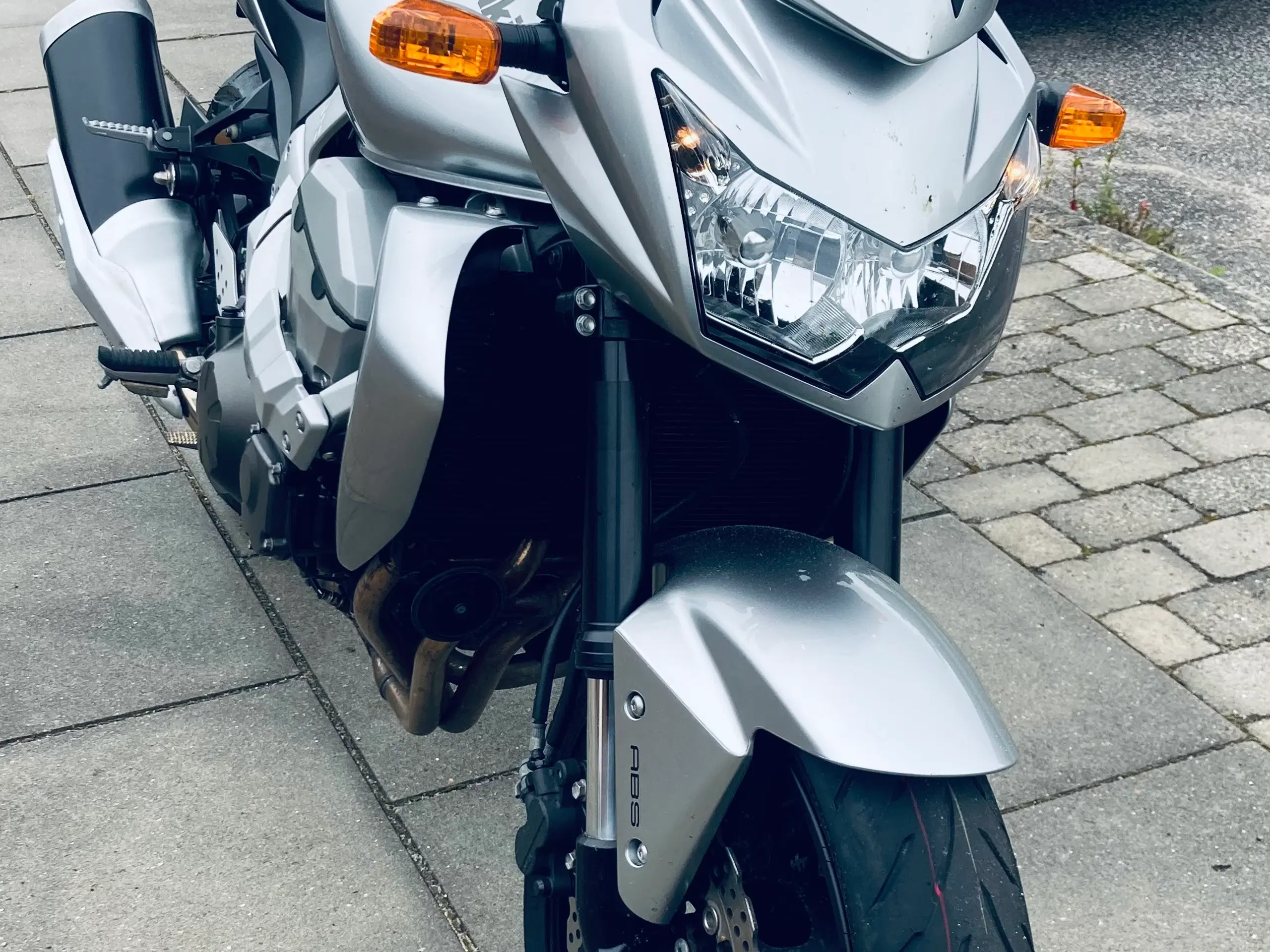 Kawazaki z750 2007 kun 8800 km