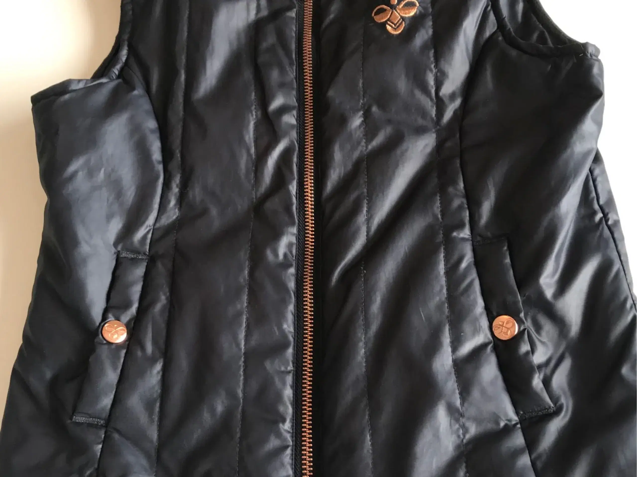 Hummel vest